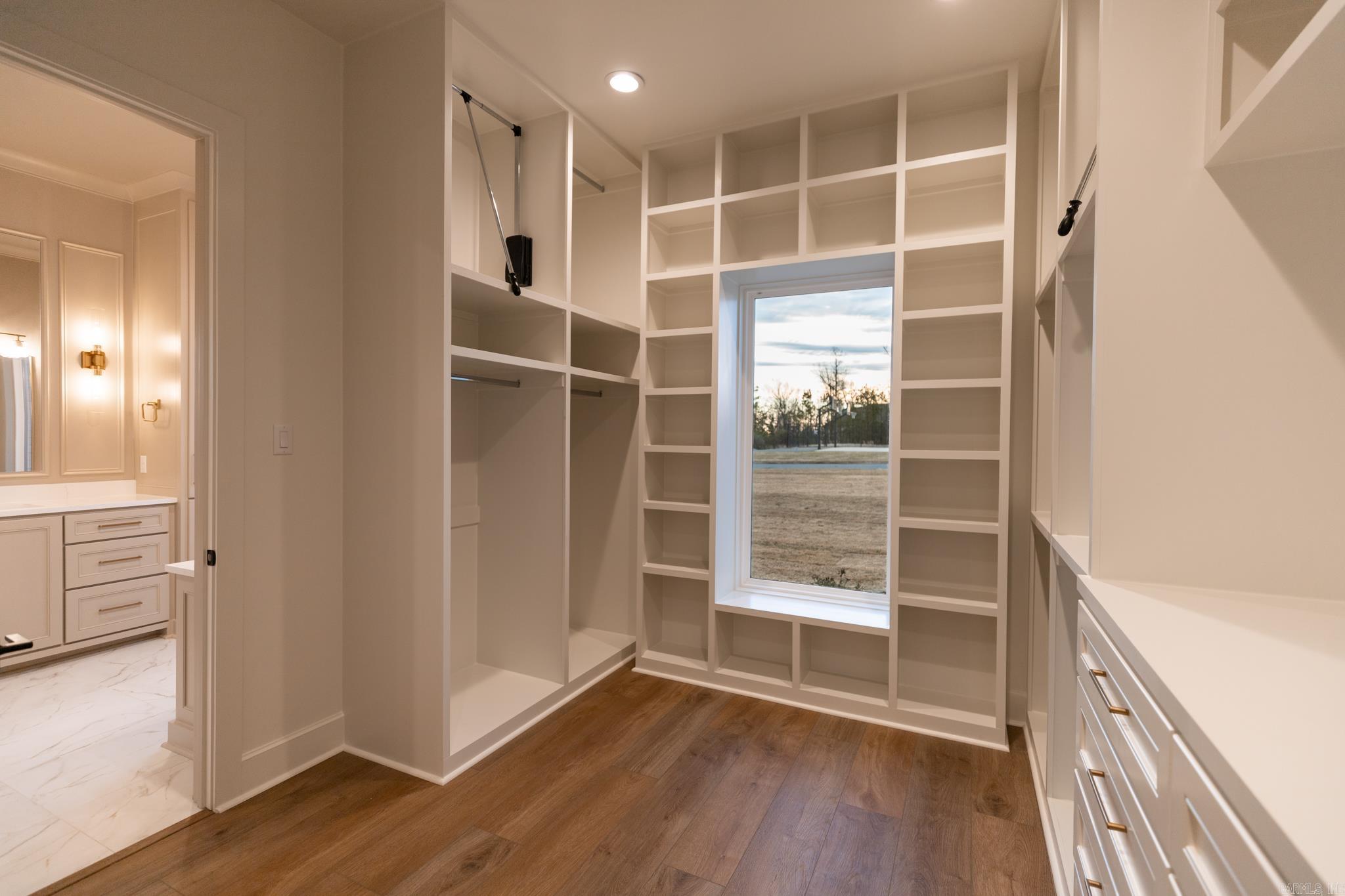 WATERVIEW ESTATES - Residential