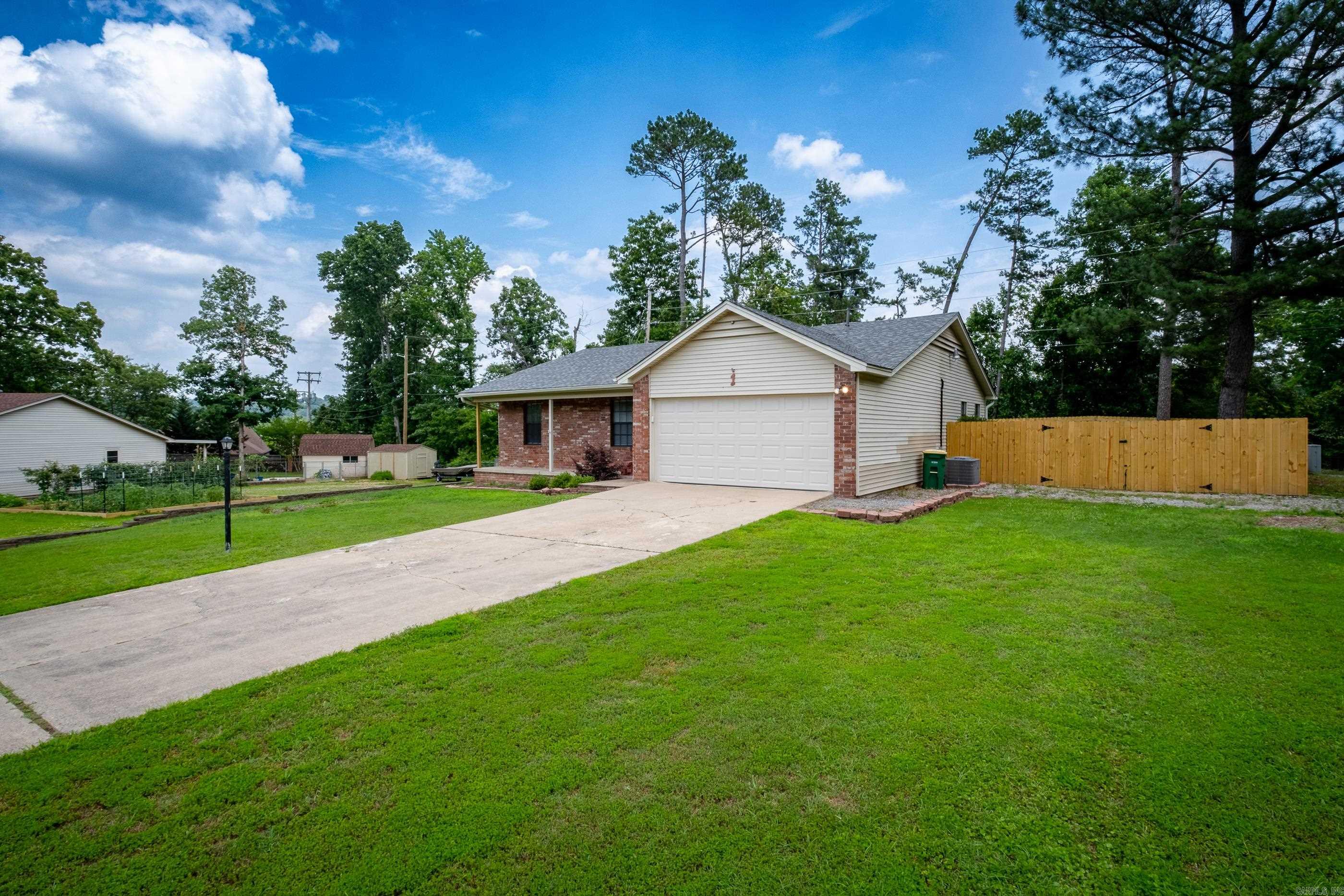 PARKWAY PLACE - Residential