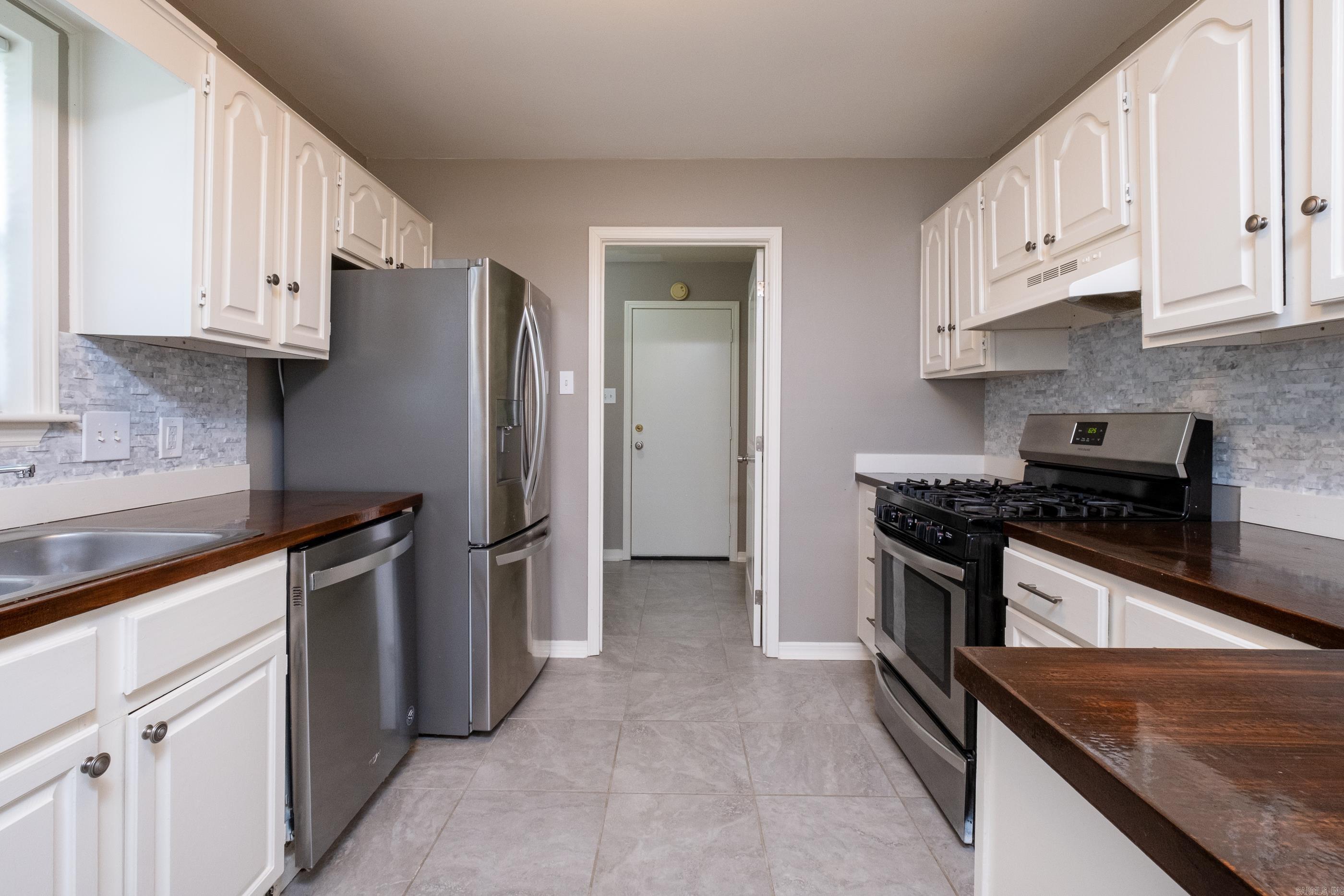 PARKWAY PLACE - Residential