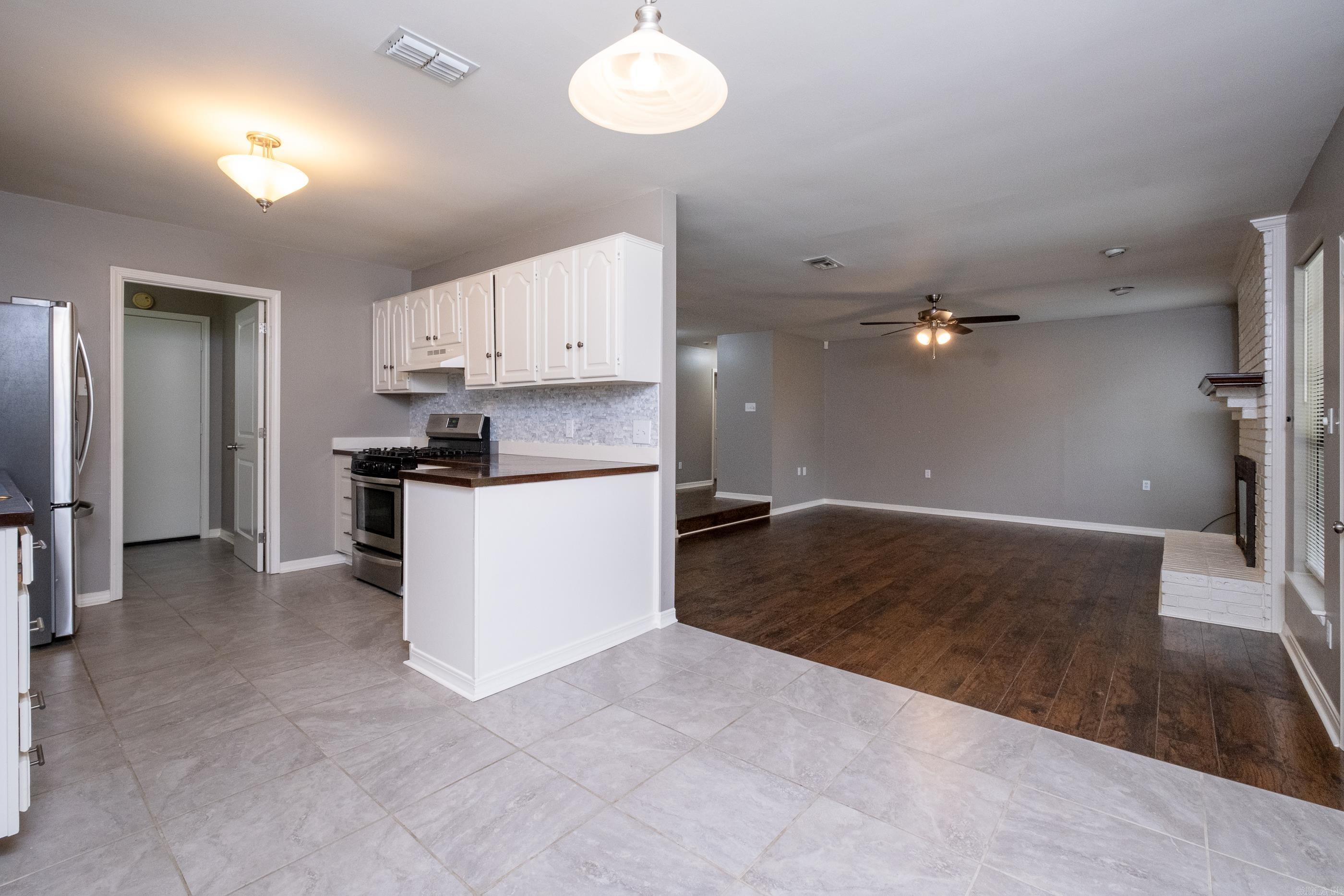 PARKWAY PLACE - Residential