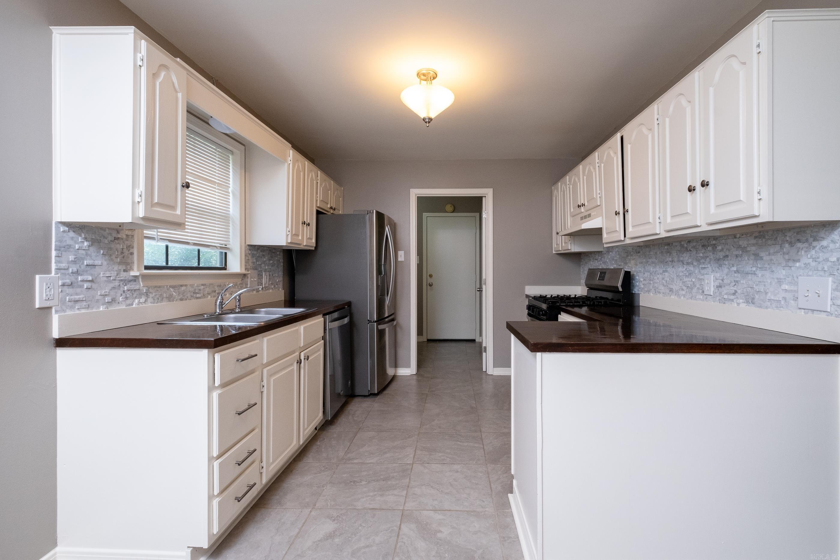 PARKWAY PLACE - Residential