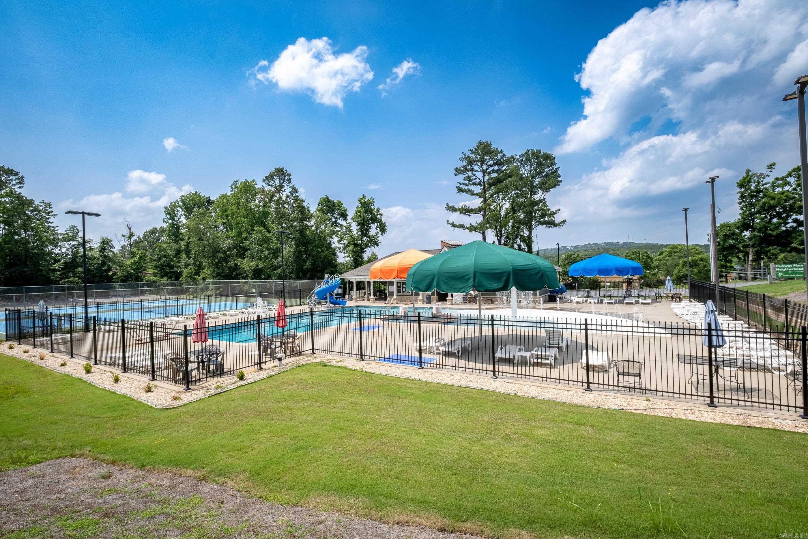 PARKWAY PLACE - Residential