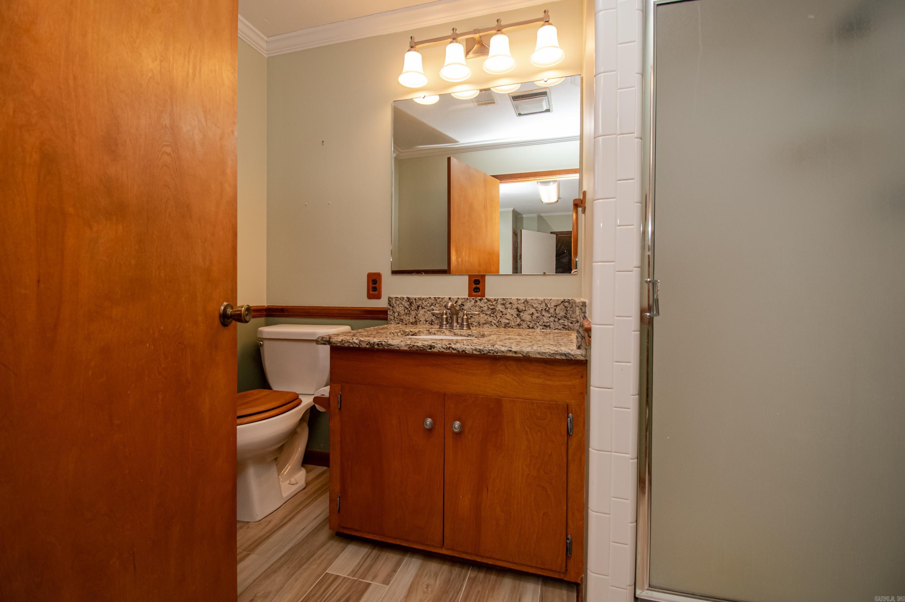 Oak Manor - Residential