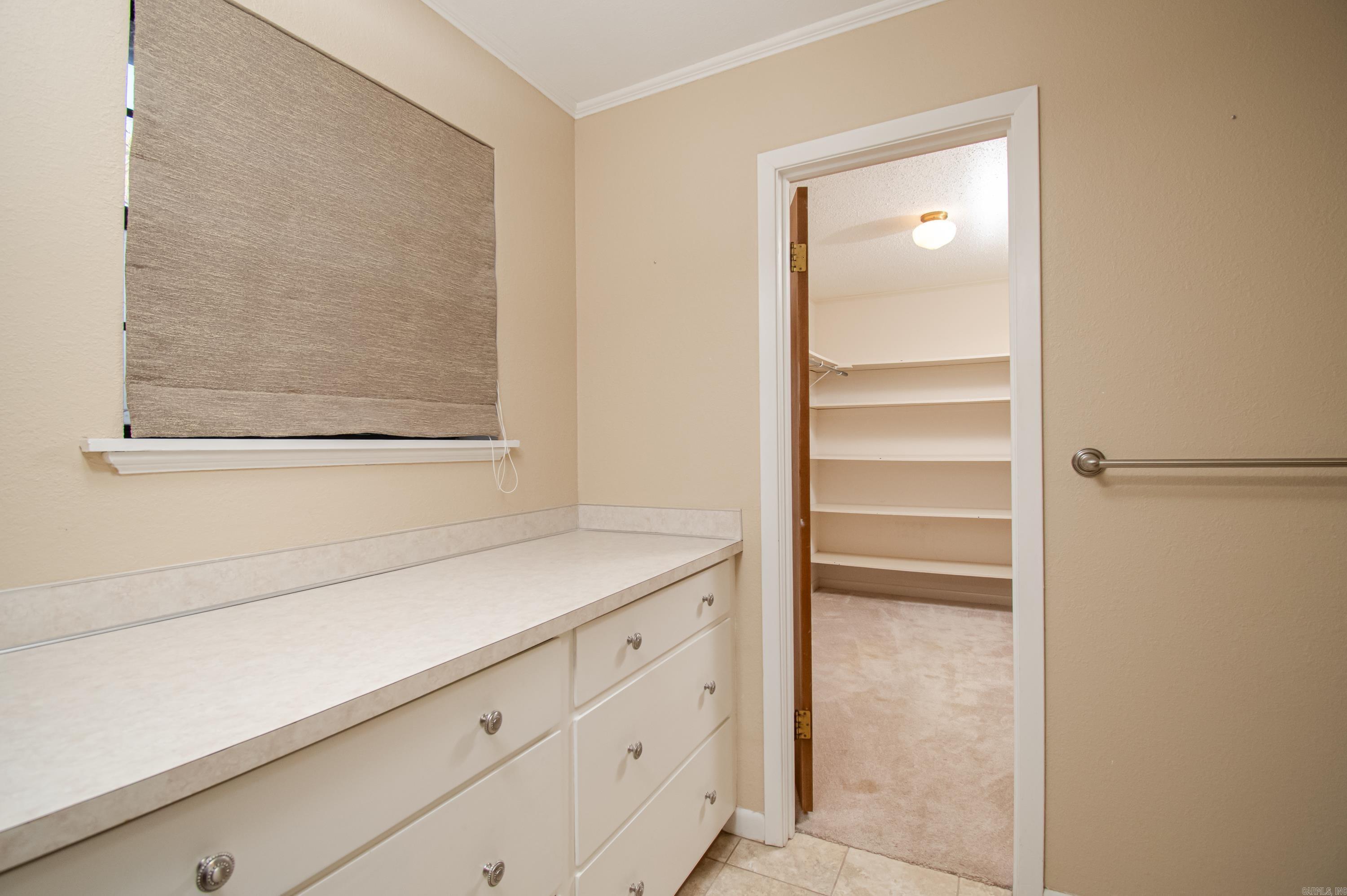 Oak Manor - Residential