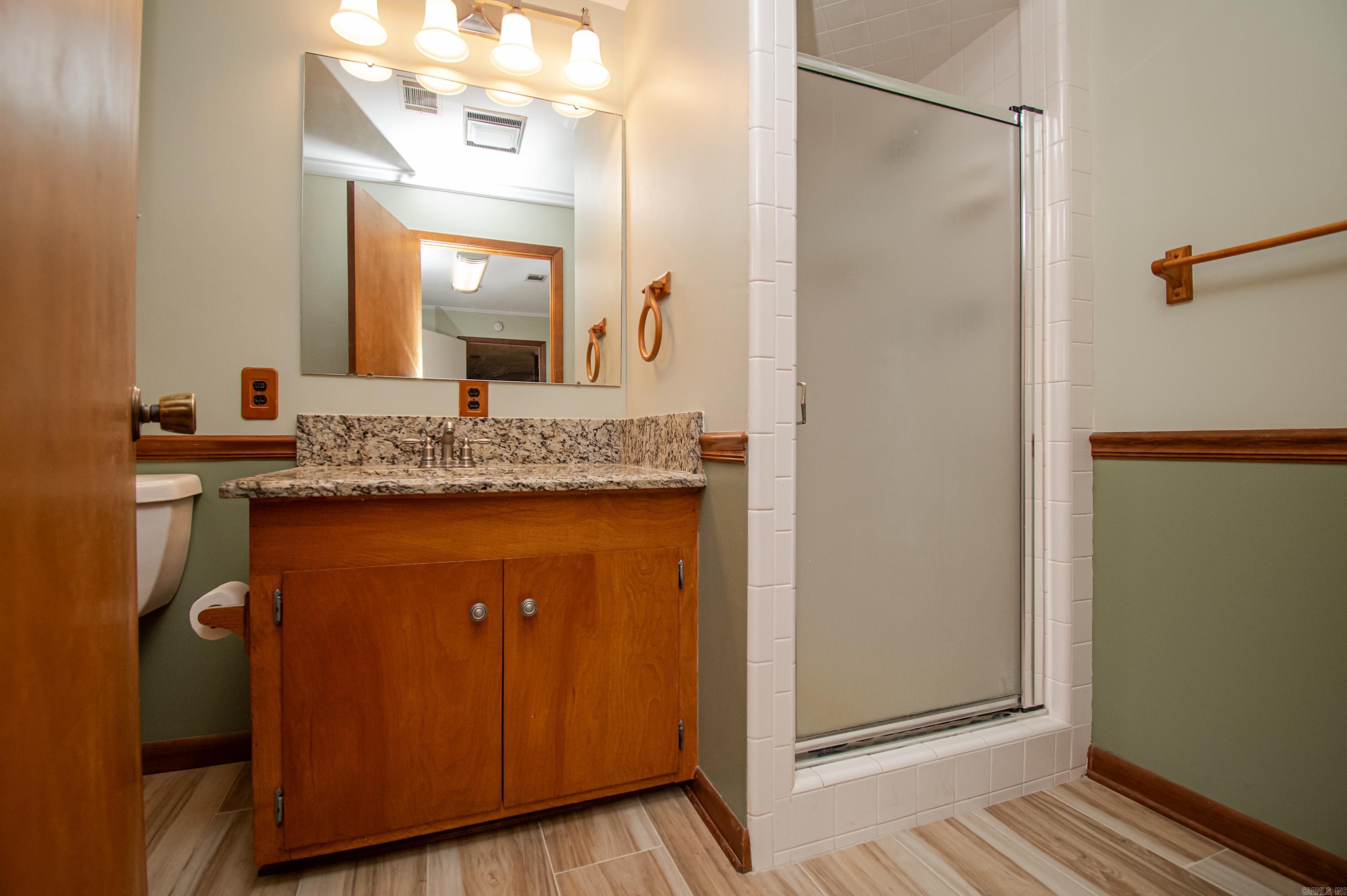 Oak Manor - Residential