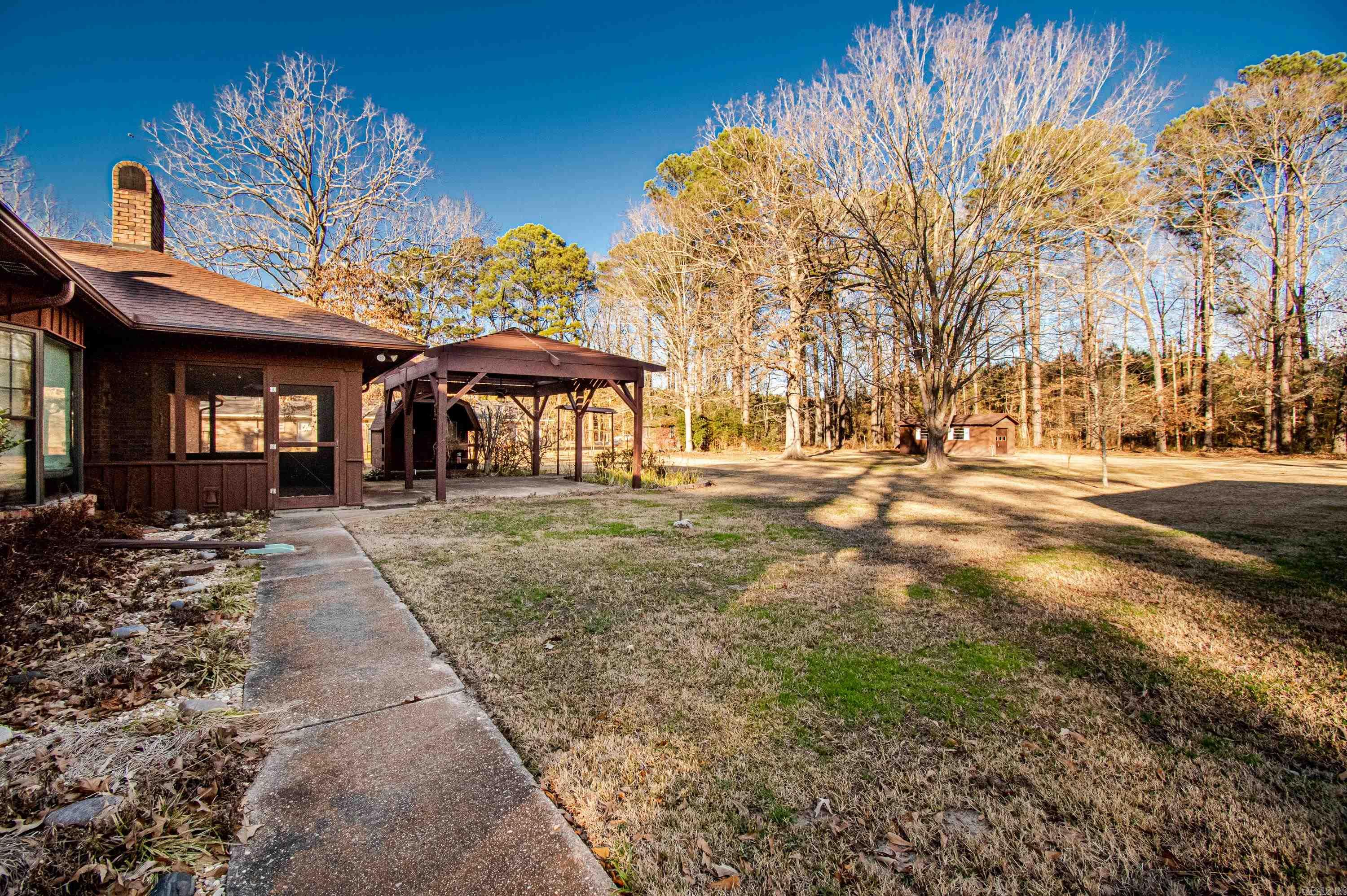 Oak Manor - Residential