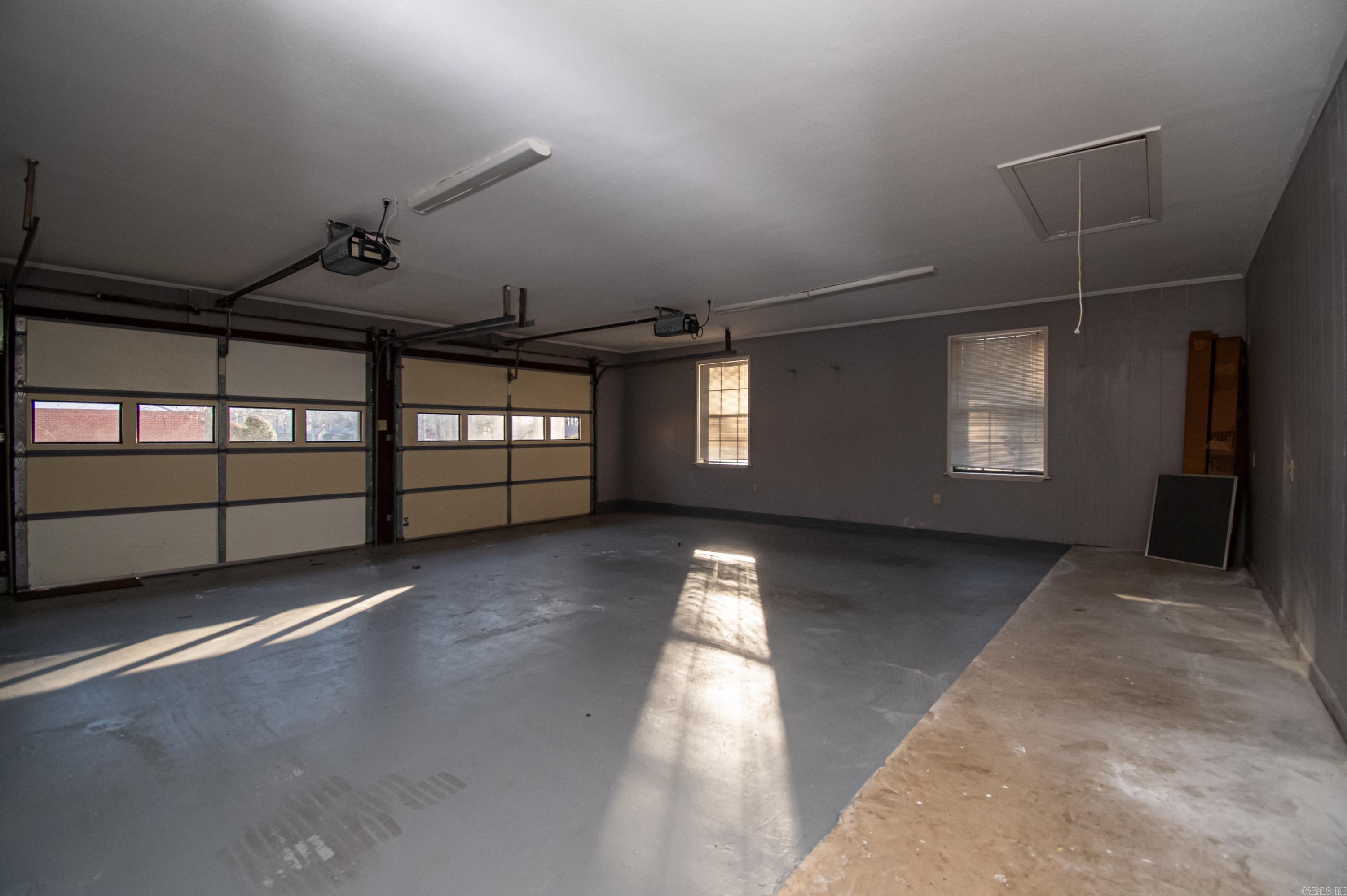 Oak Manor - Residential