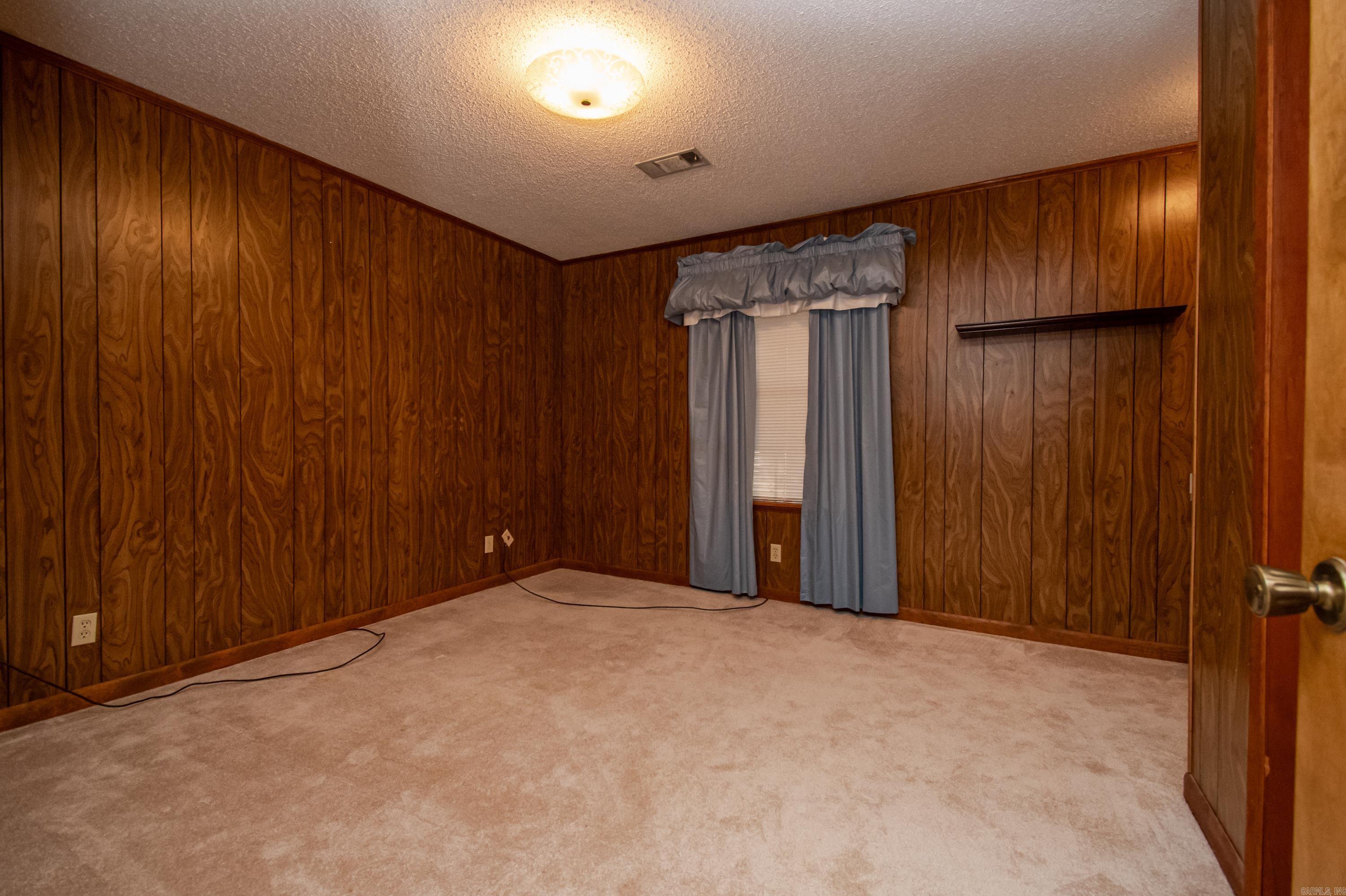 Oak Manor - Residential