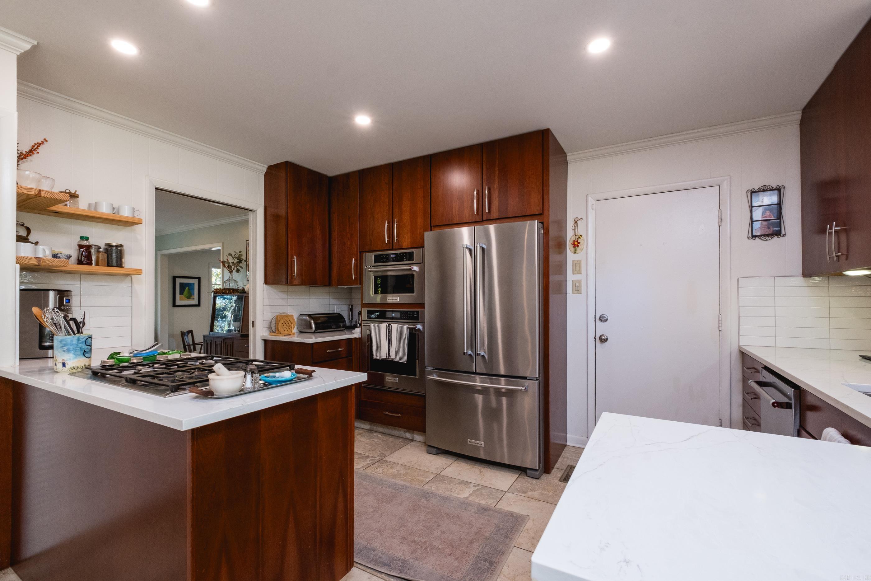 SHANNON HILLS EAST - Residential