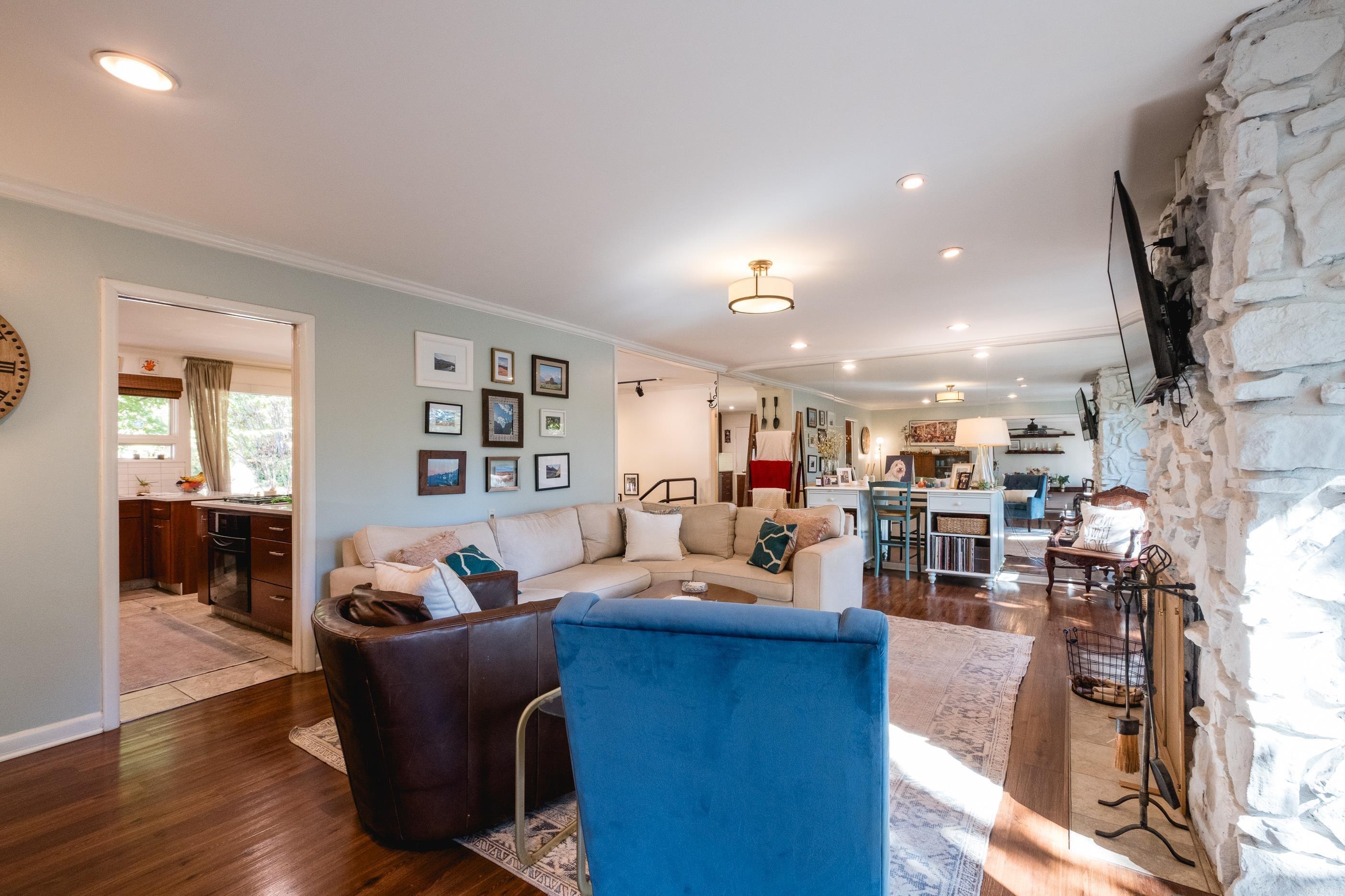 SHANNON HILLS EAST - Residential