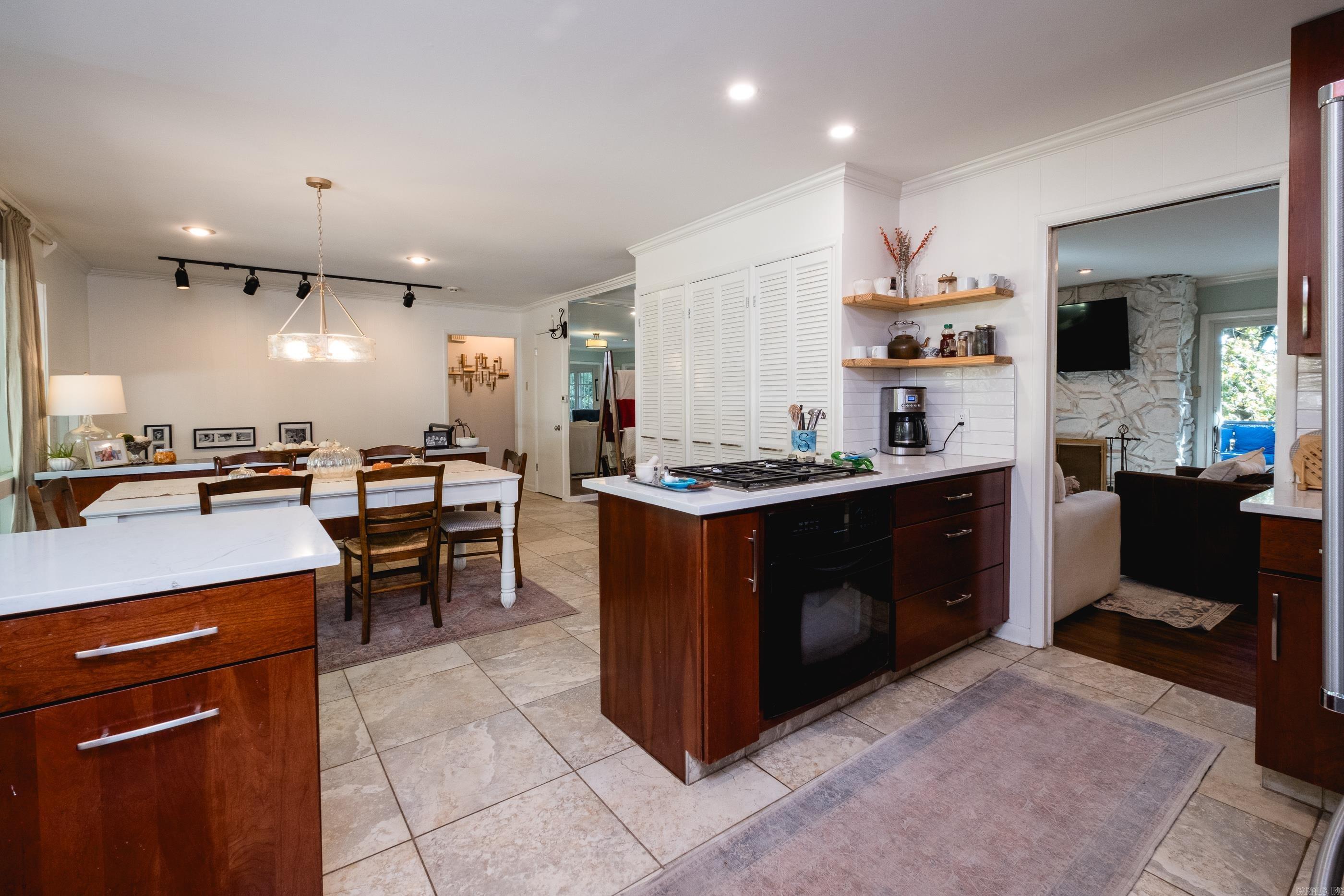 SHANNON HILLS EAST - Residential