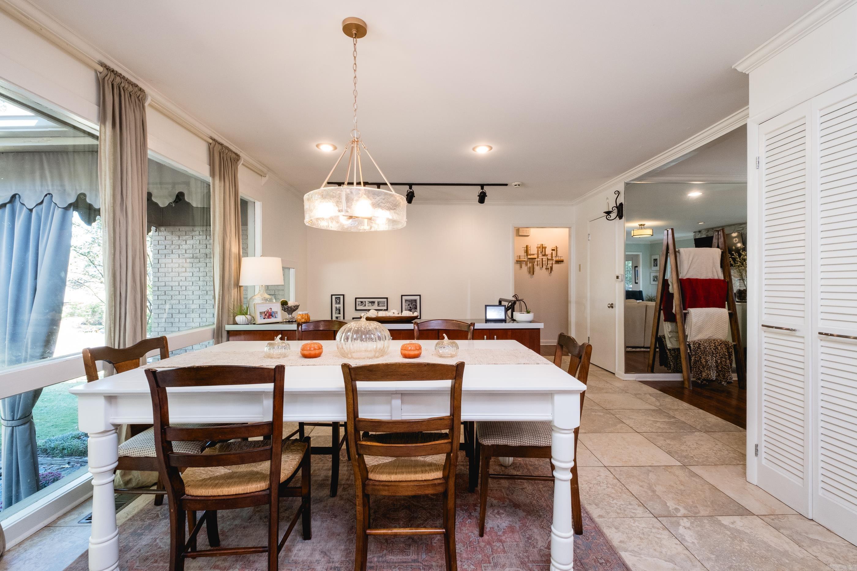 SHANNON HILLS EAST - Residential