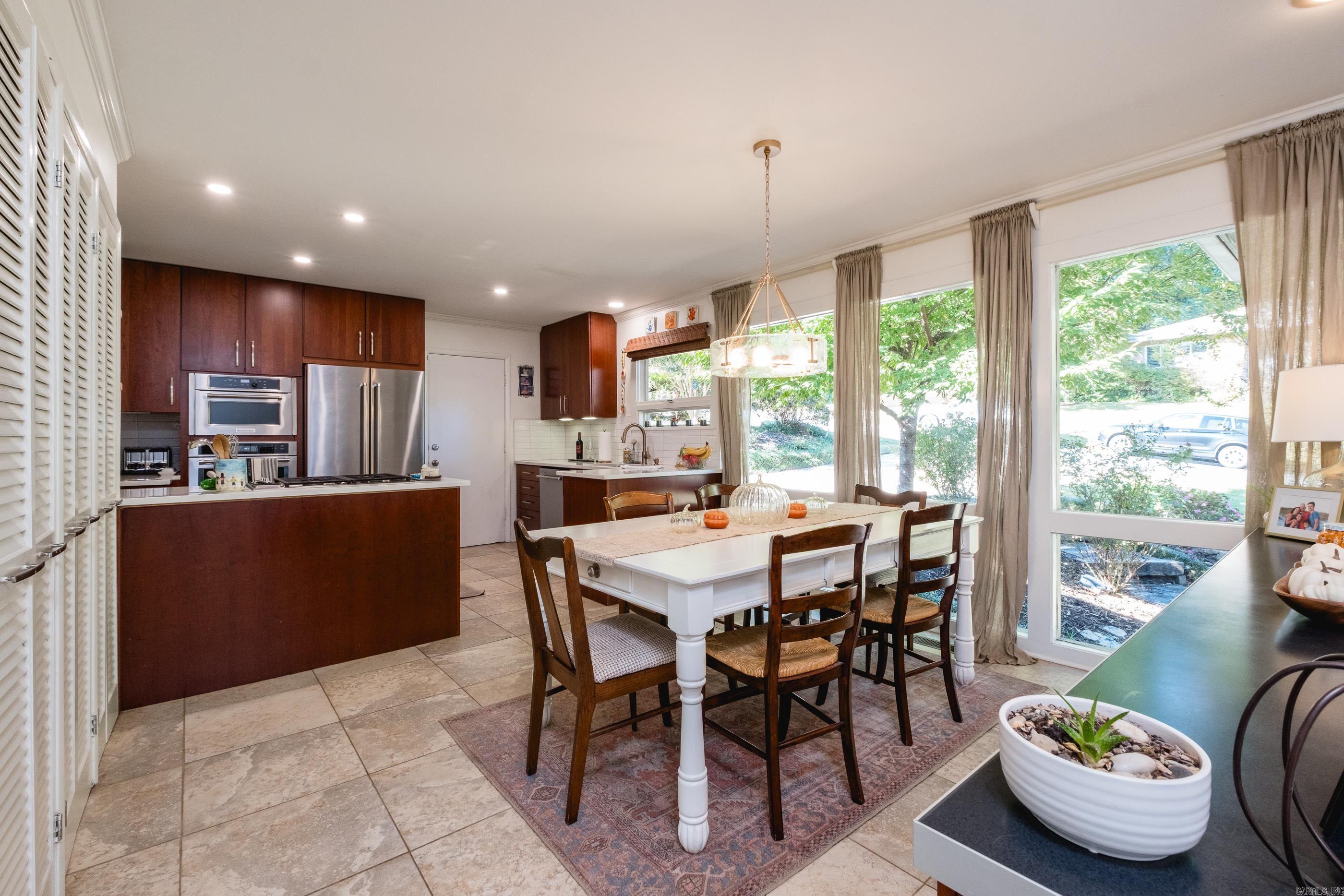 SHANNON HILLS EAST - Residential