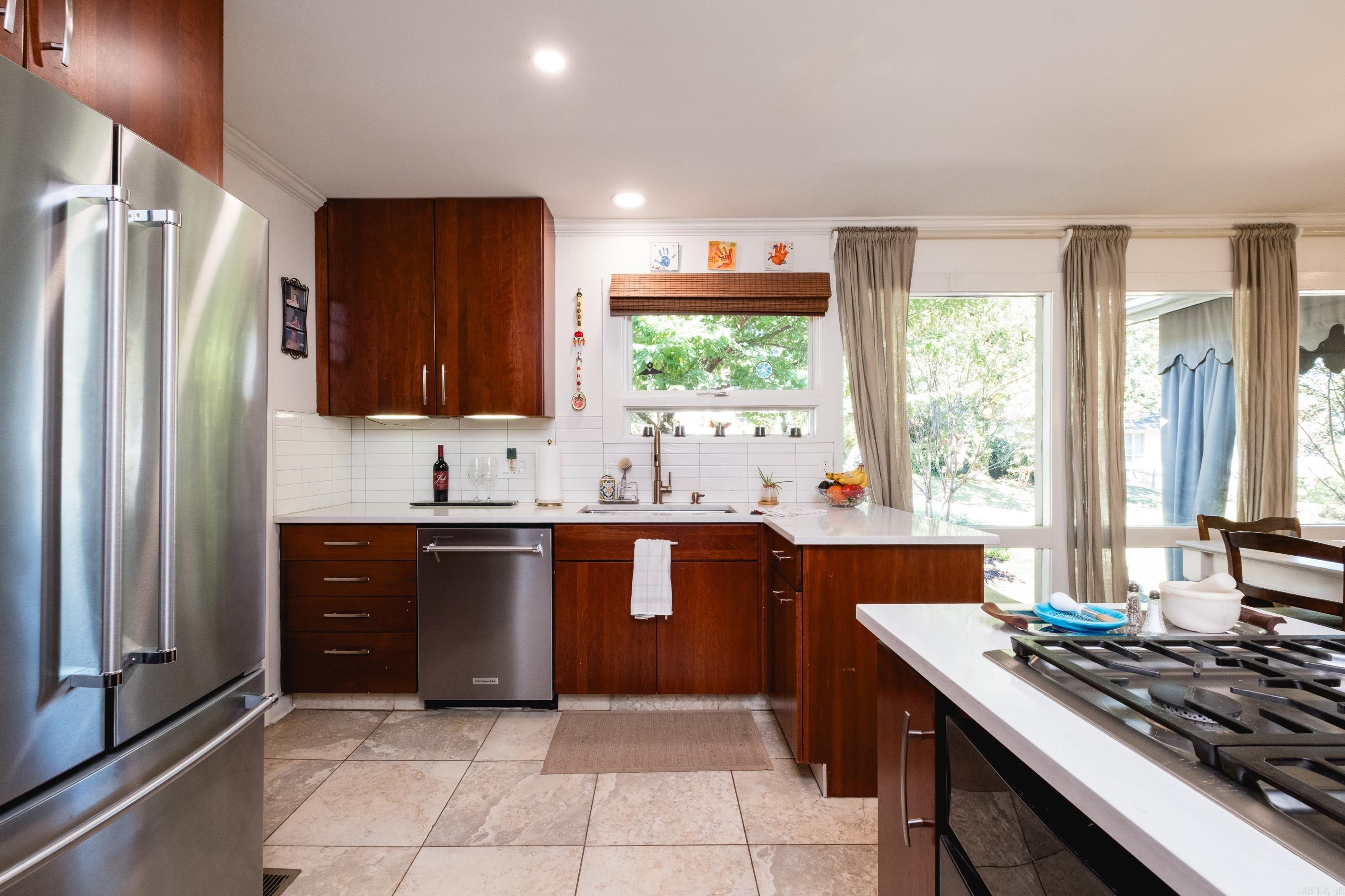 SHANNON HILLS EAST - Residential