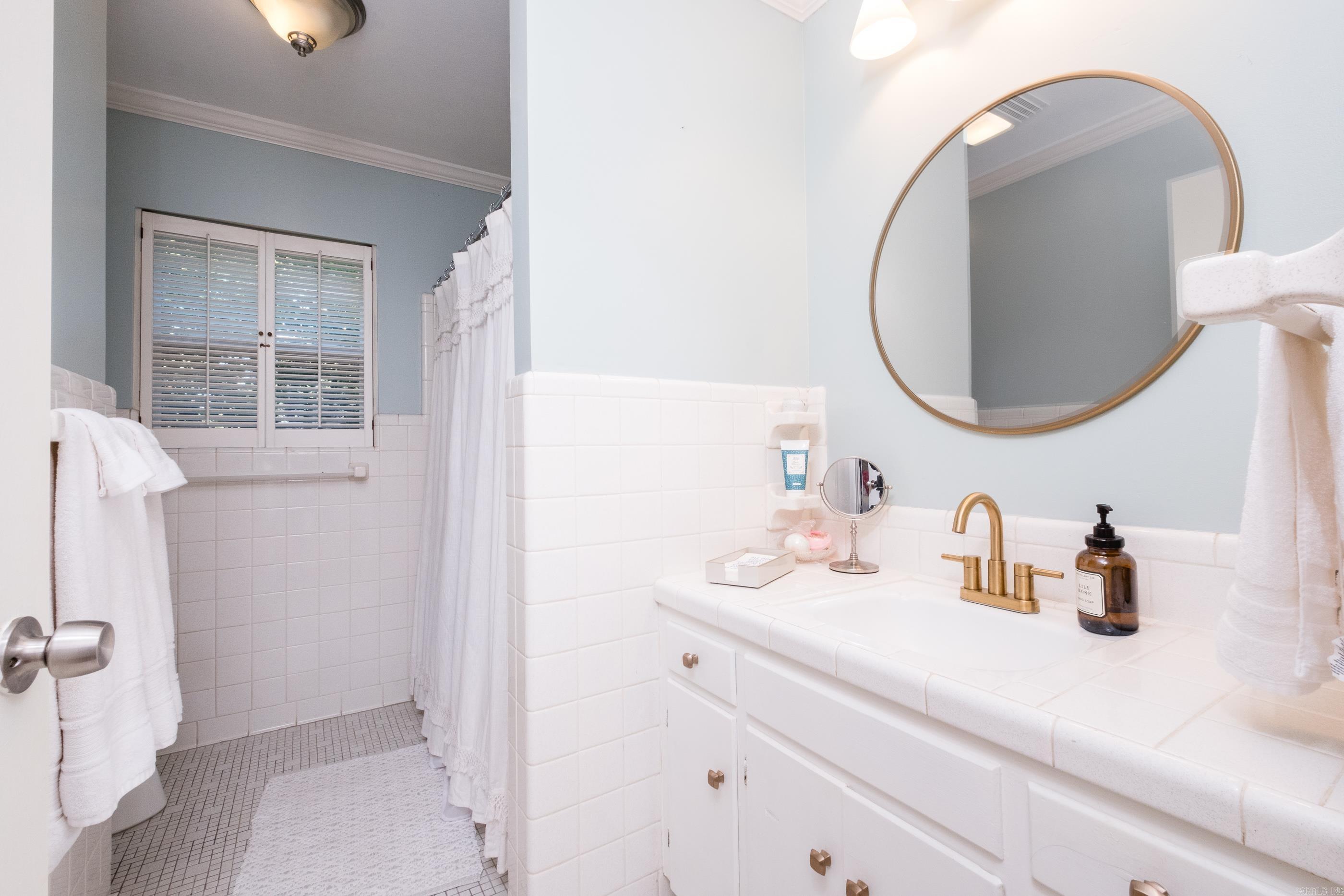 SHANNON HILLS EAST - Residential