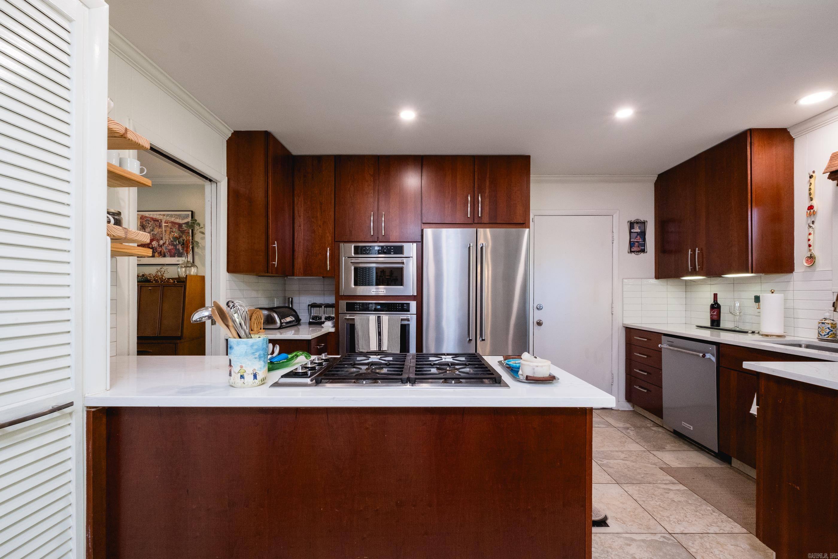 SHANNON HILLS EAST - Residential