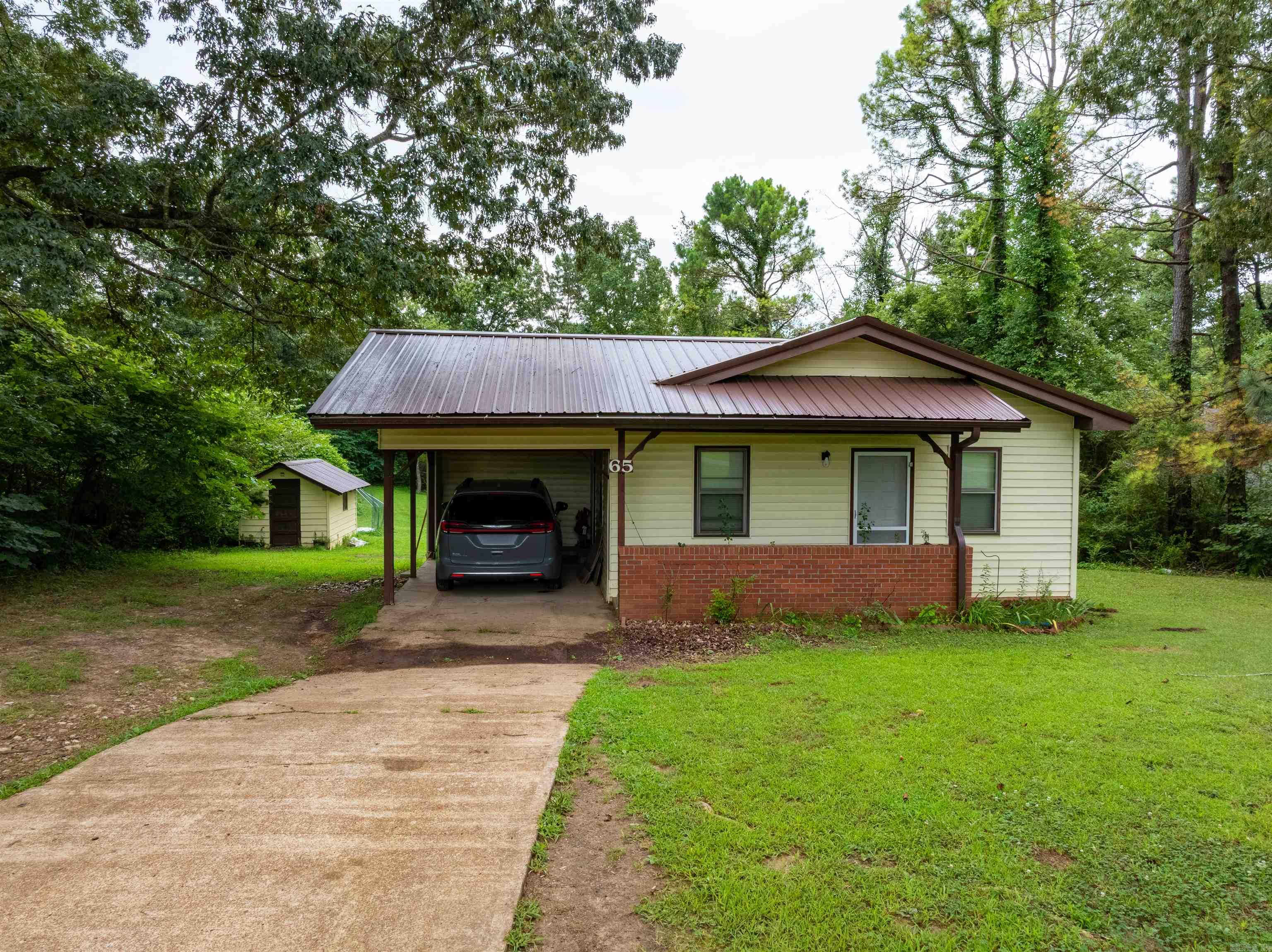 Charming home located just outside the Ash Flat city limits! This neat and well-maintained 2-bedroom, 1.5-bath property offers over 1,000 square feet of living space on approximately 0.61 acres. A metal roof was installed within the last five years, providing peace of mind for years to come. Enjoy the mostly level, open yard thatās easy to care for, along with a small storage shed for extra space. The home sits on a paved street with a paved driveway leading to a one-car carport. Conveniently situated close to both Ash Flat and Horseshoe Bend, this property combines a quiet setting with nearby amenities. Currently tenant occupied, so please call ahead to schedule your private showing. Come see all this home has to offer!