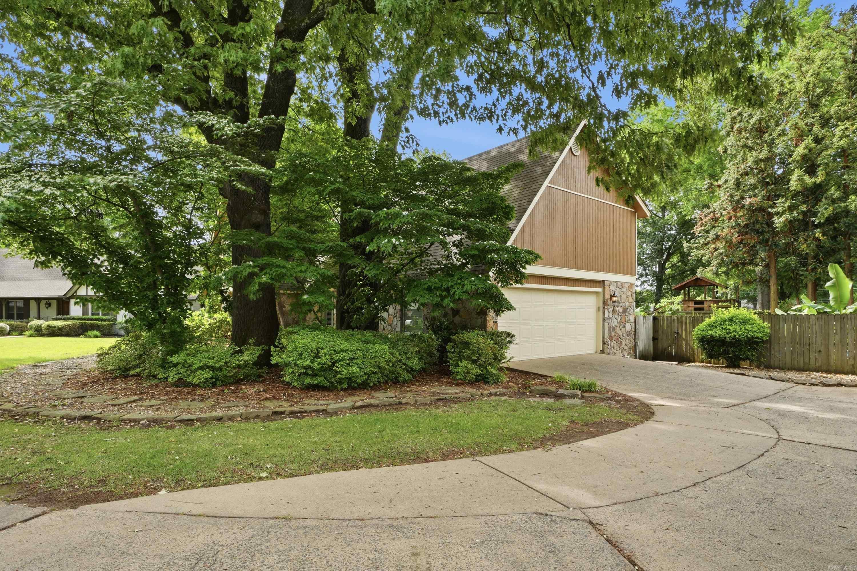 JEFFERSON PLACE - Residential