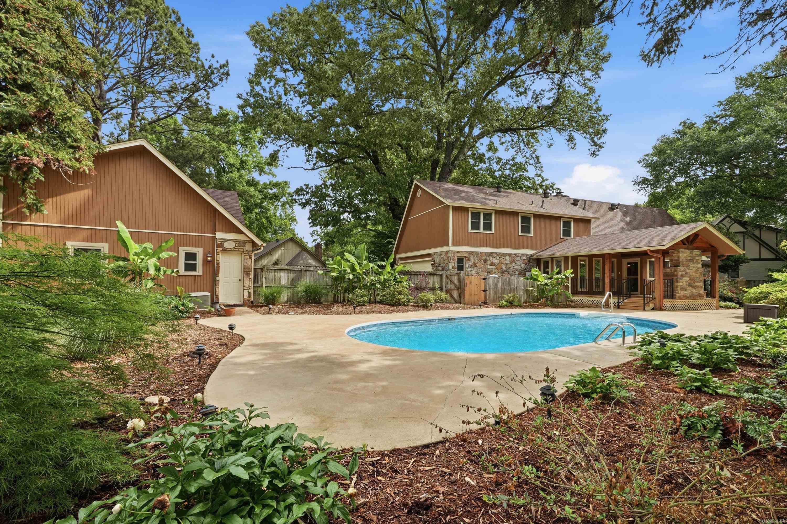 JEFFERSON PLACE - Residential