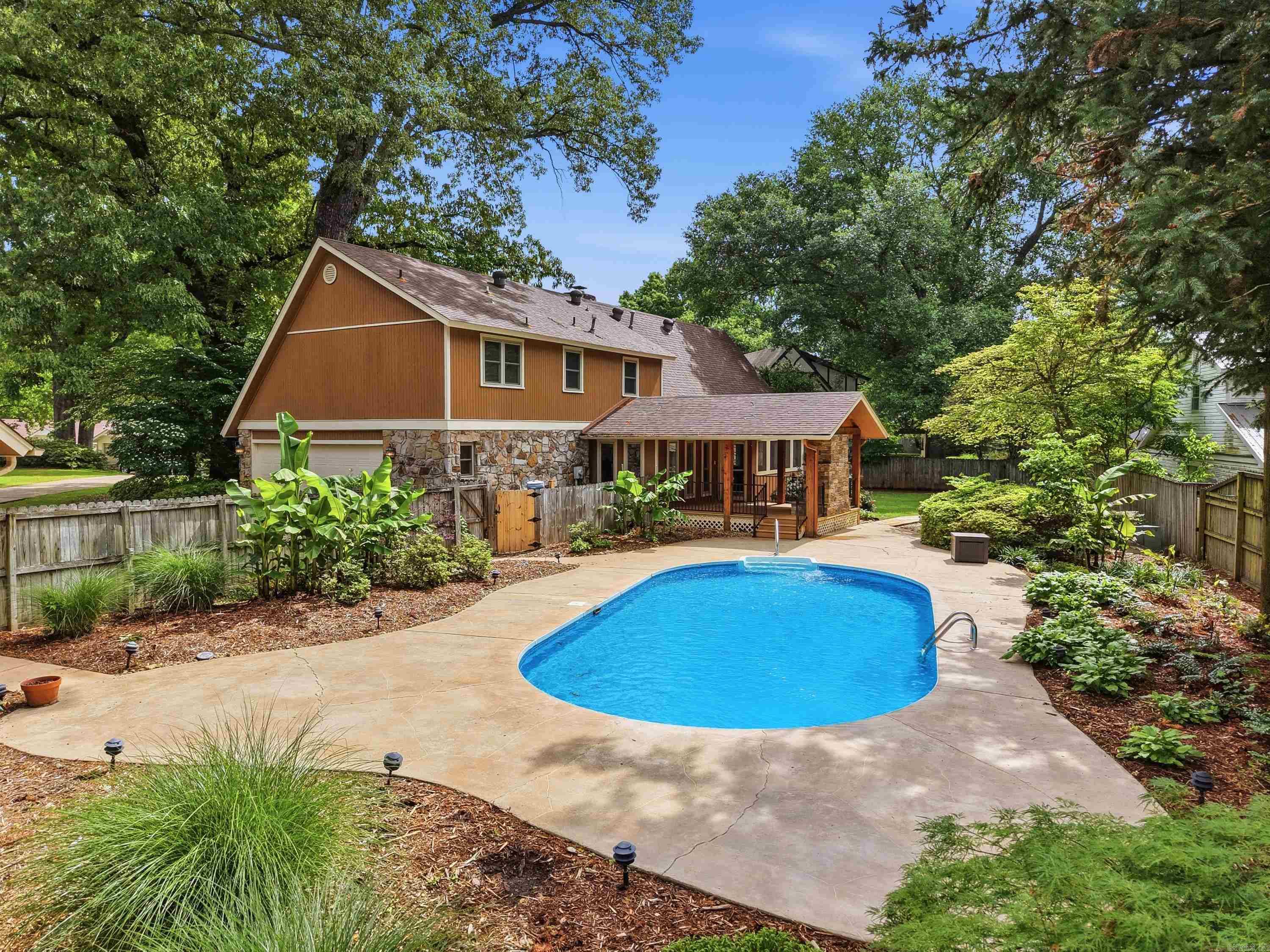 JEFFERSON PLACE - Residential
