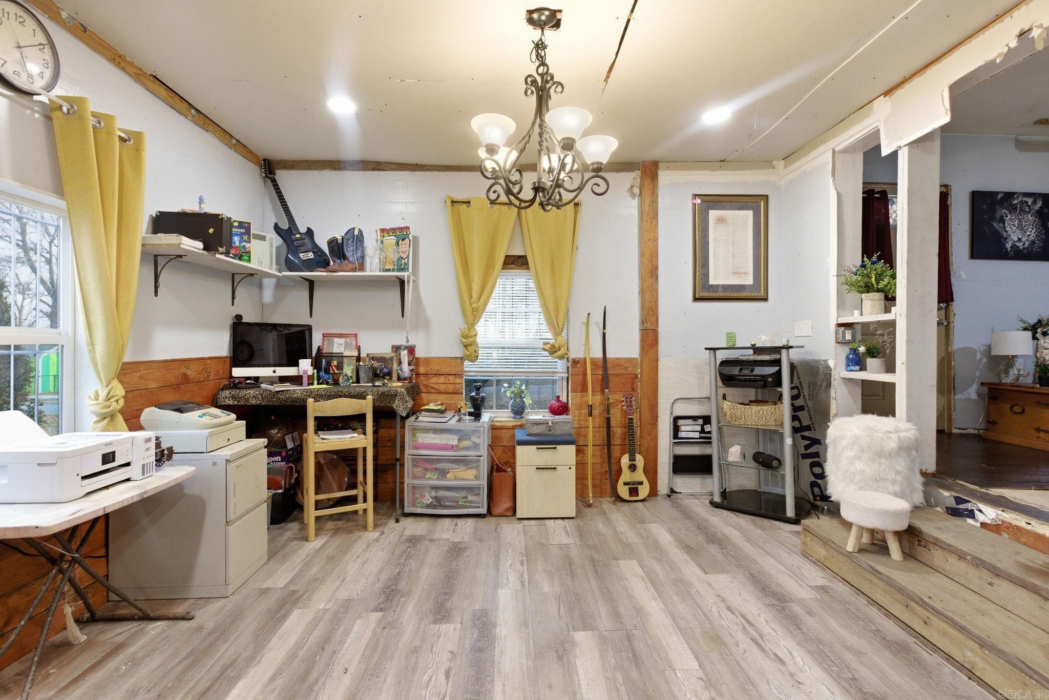 DOWDY & TERRY - Residential