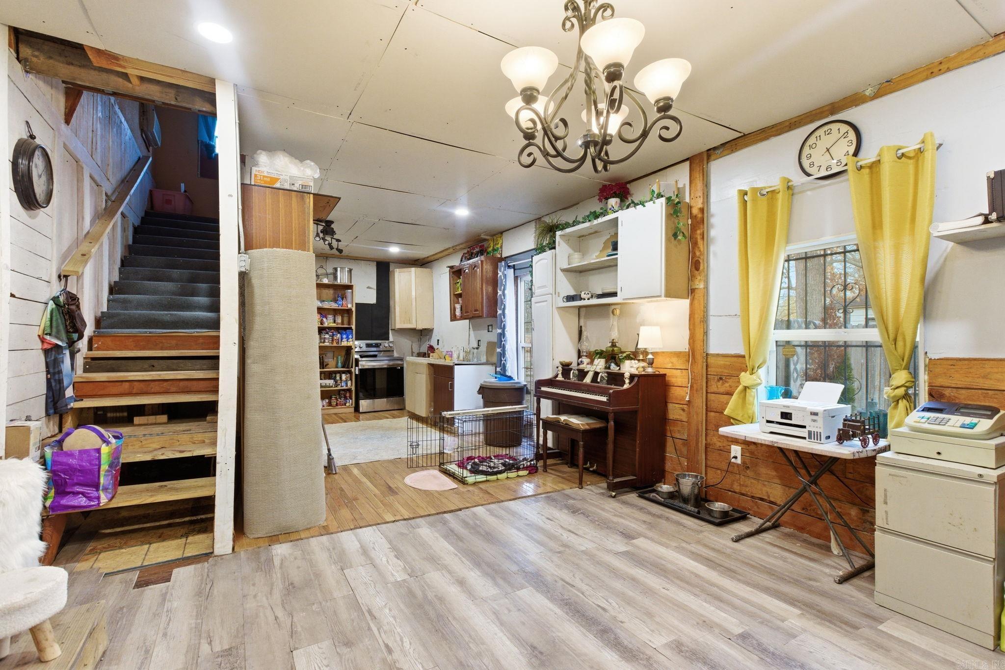 DOWDY & TERRY - Residential