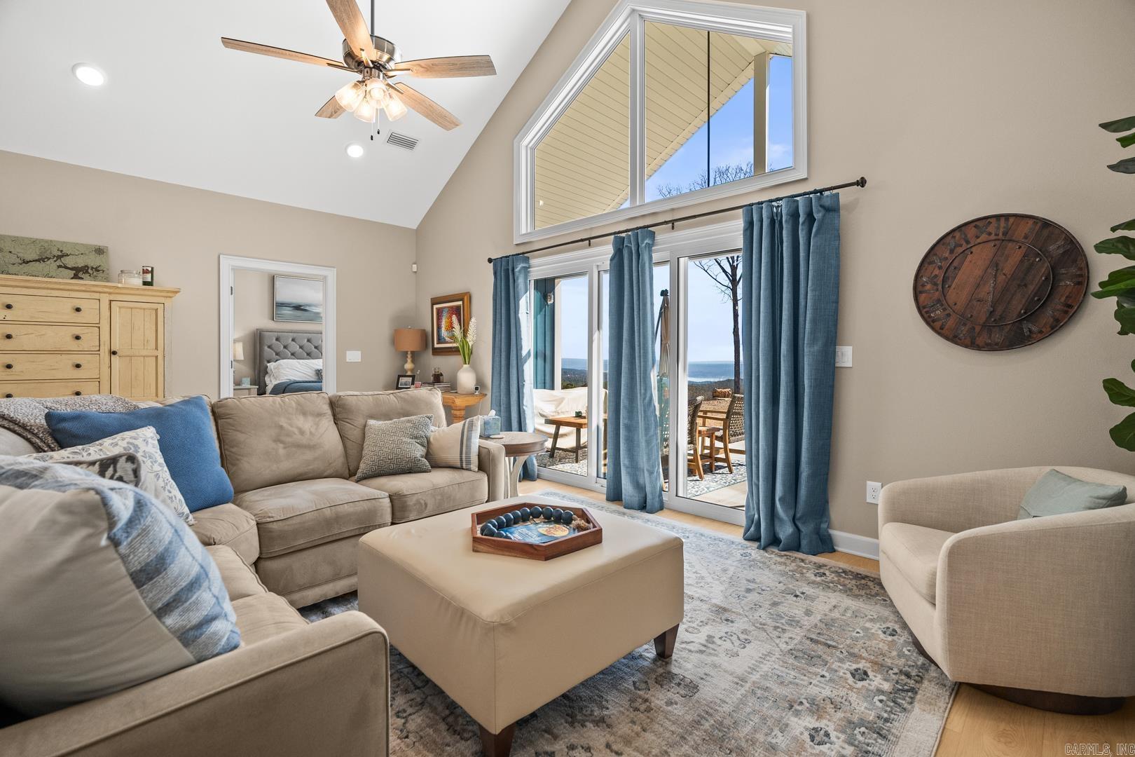 OSAGE POINT - Residential