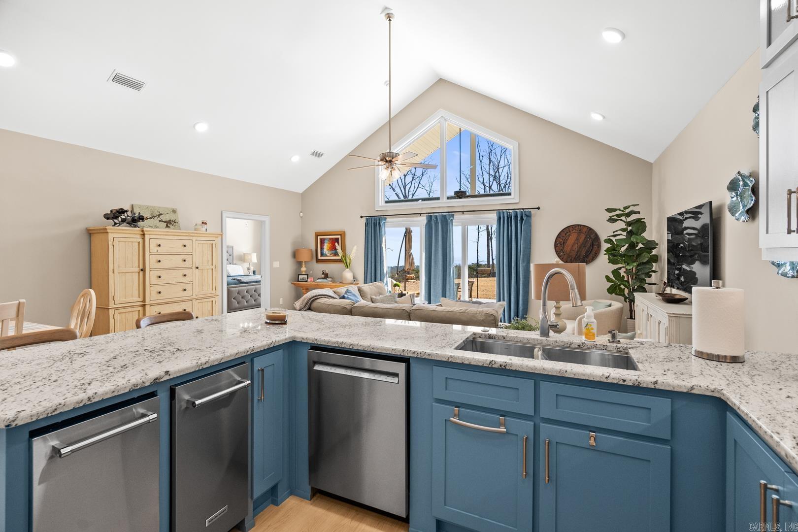 OSAGE POINT - Residential