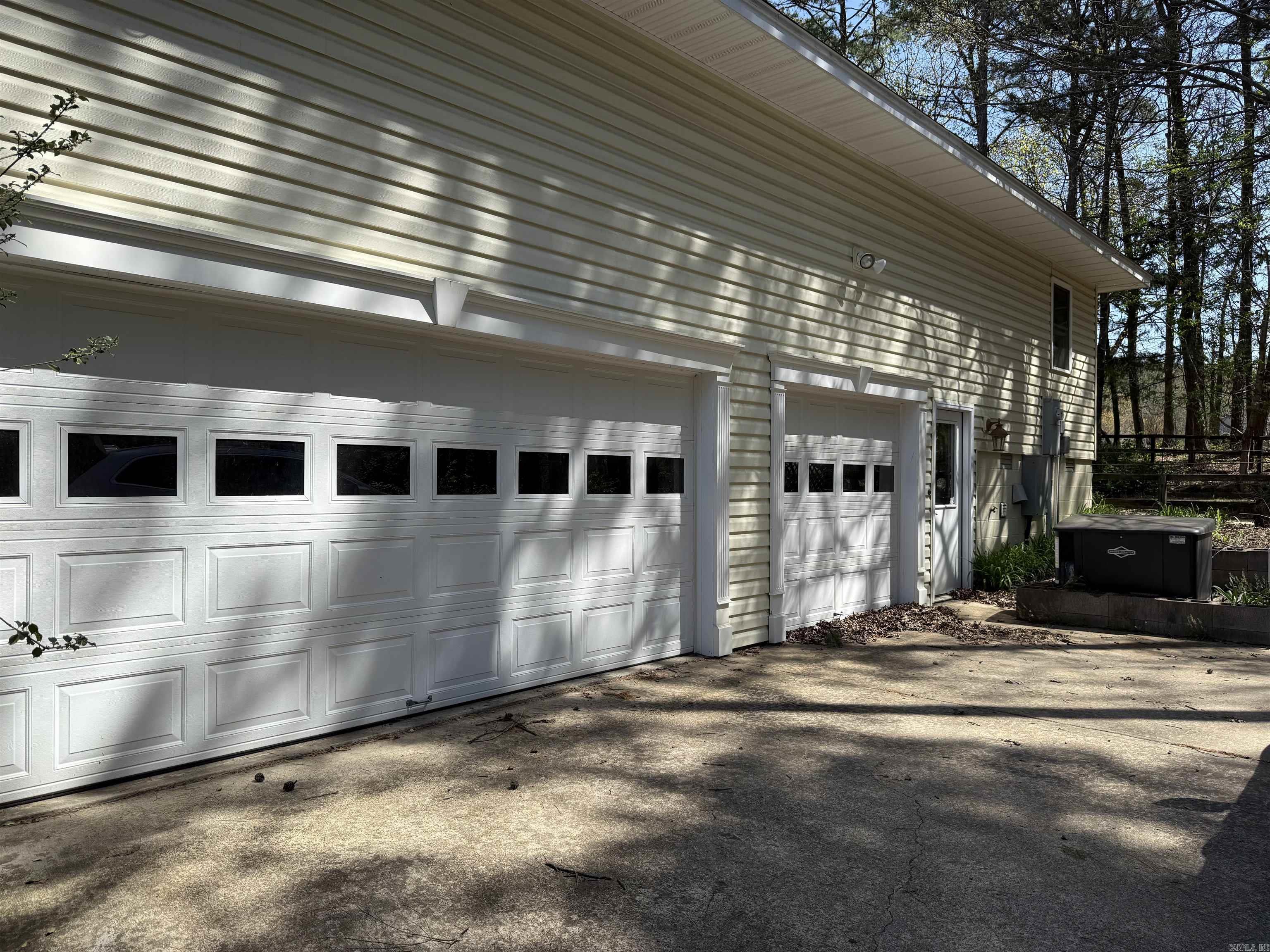 INDIAN HILLS - Residential