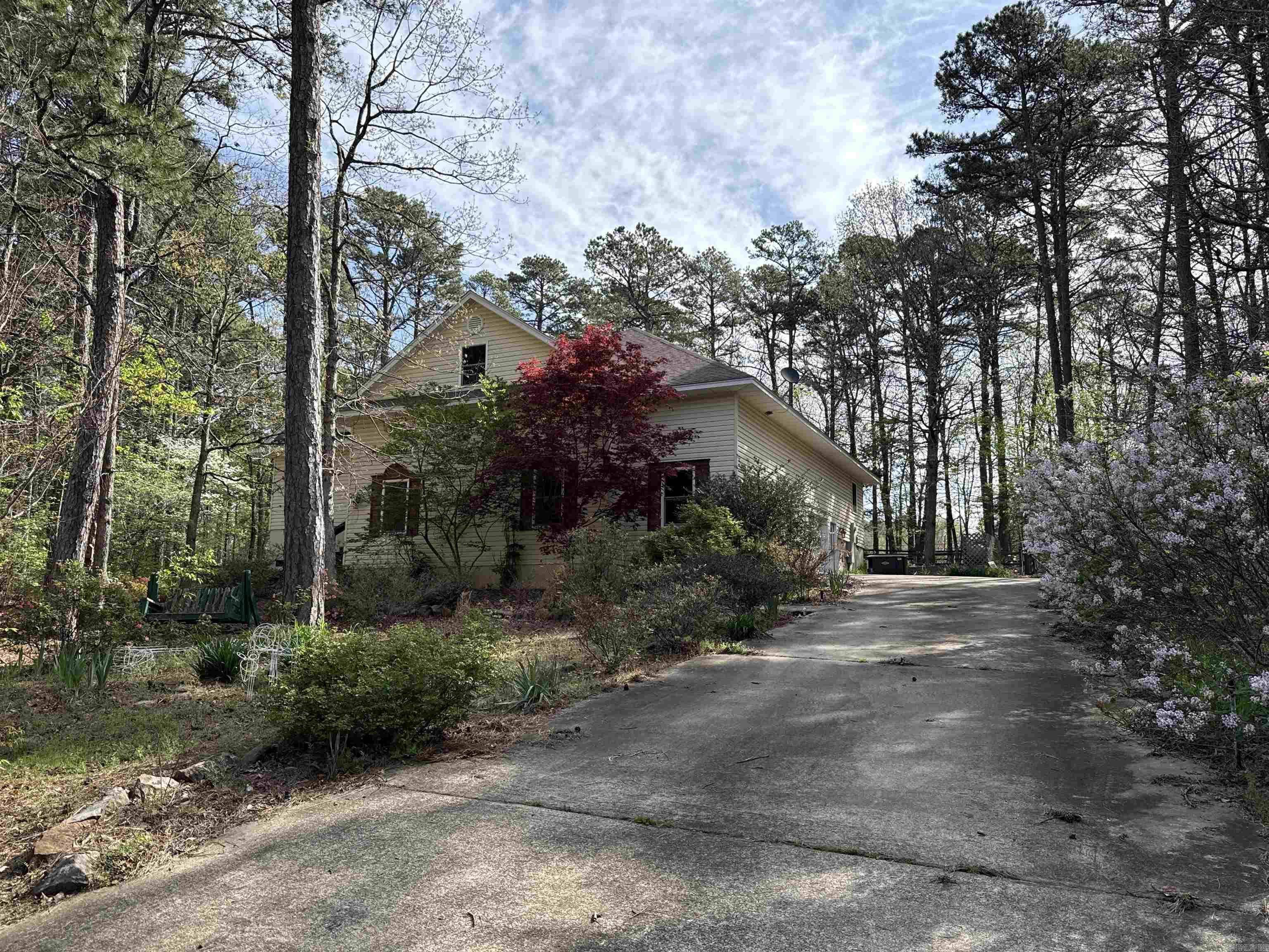 INDIAN HILLS - Residential