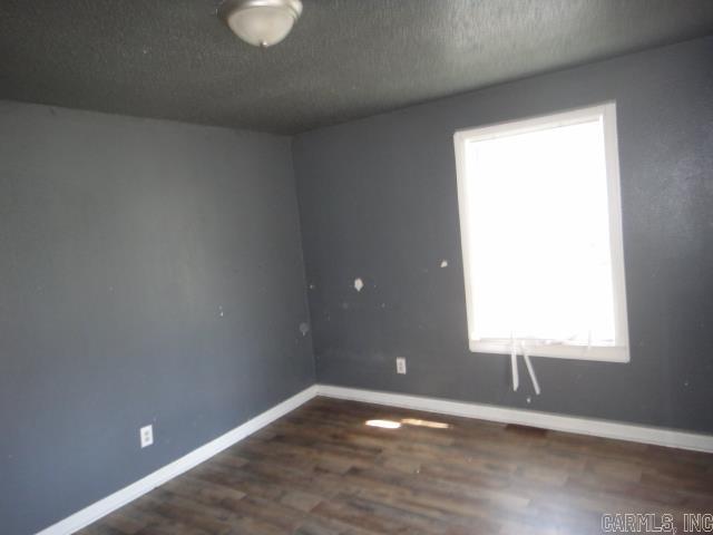 ORIGINAL TOWN NEWPORT - Residential