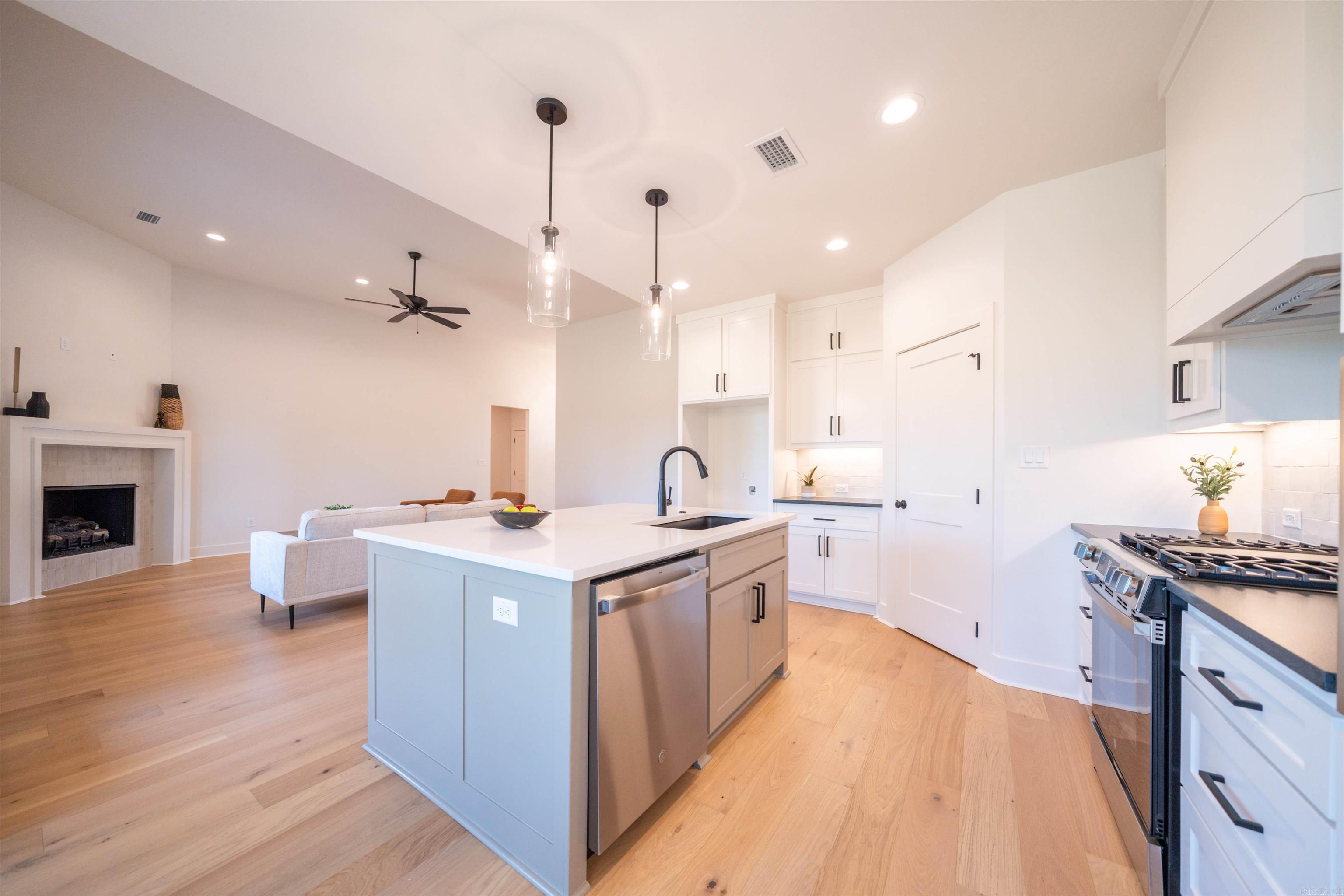 STONEBROOK - Residential