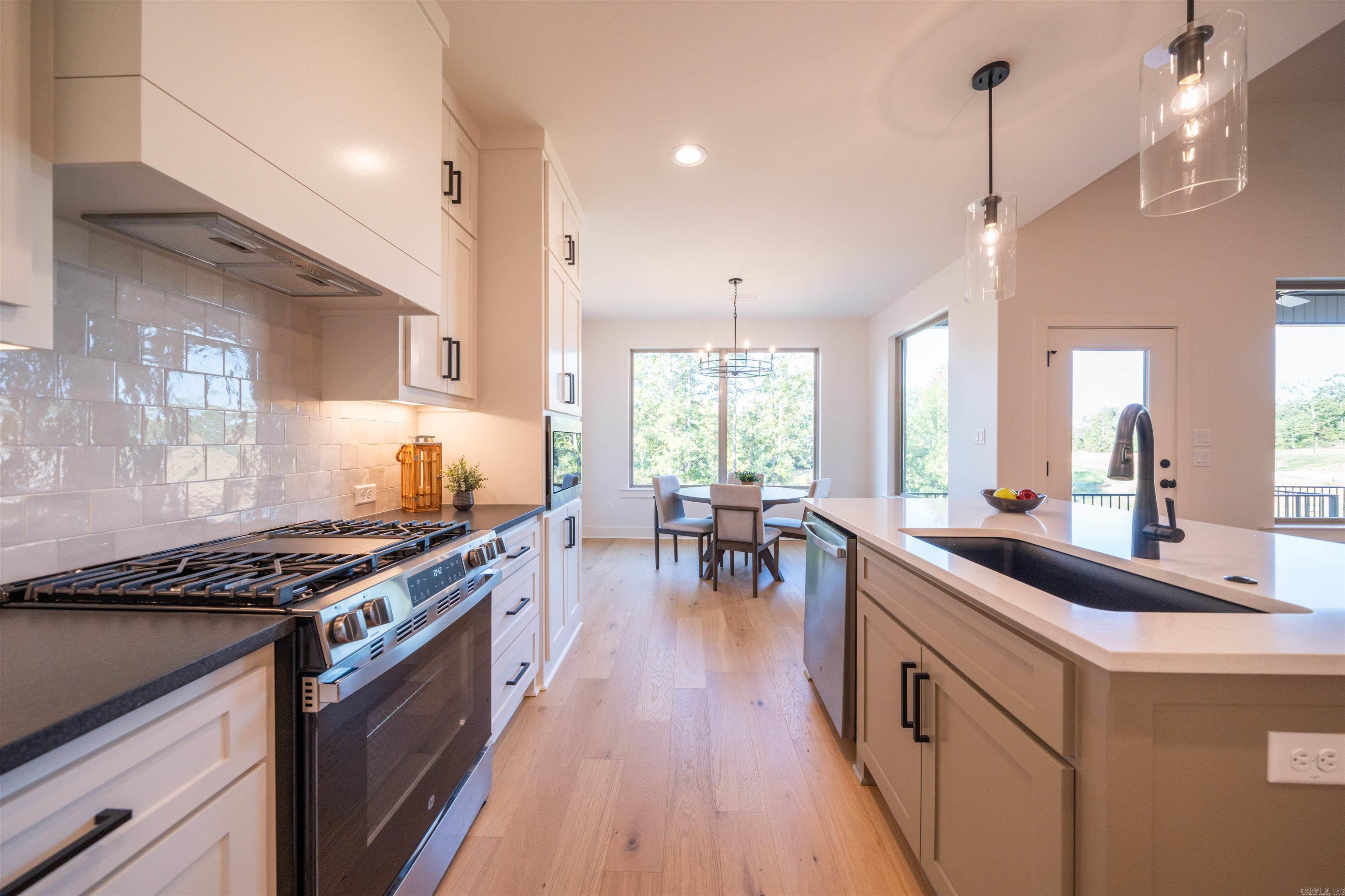 STONEBROOK - Residential