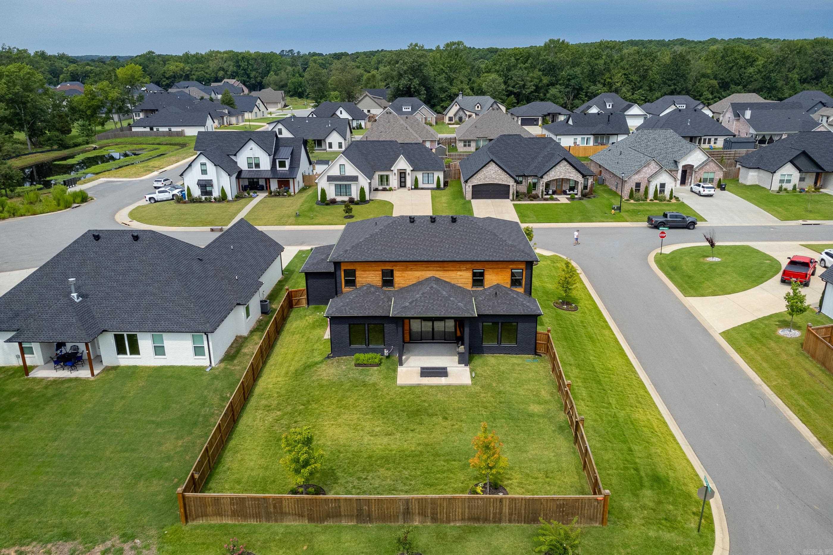 THE WOODS OF HURRICANE LAKE ESTA - Residential