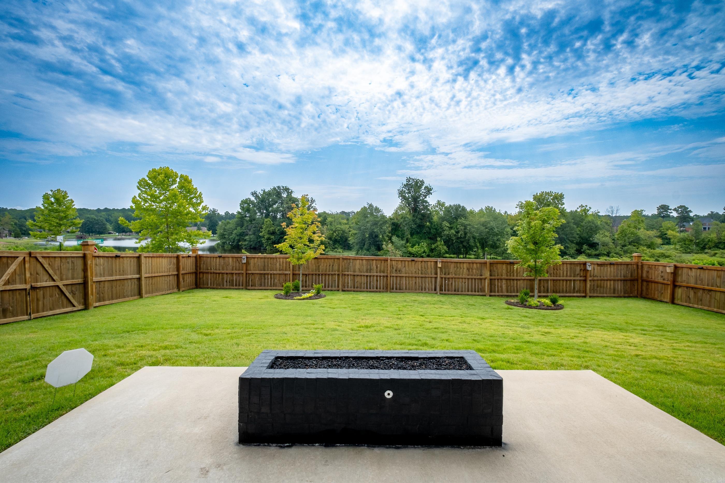 THE WOODS OF HURRICANE LAKE ESTA - Residential