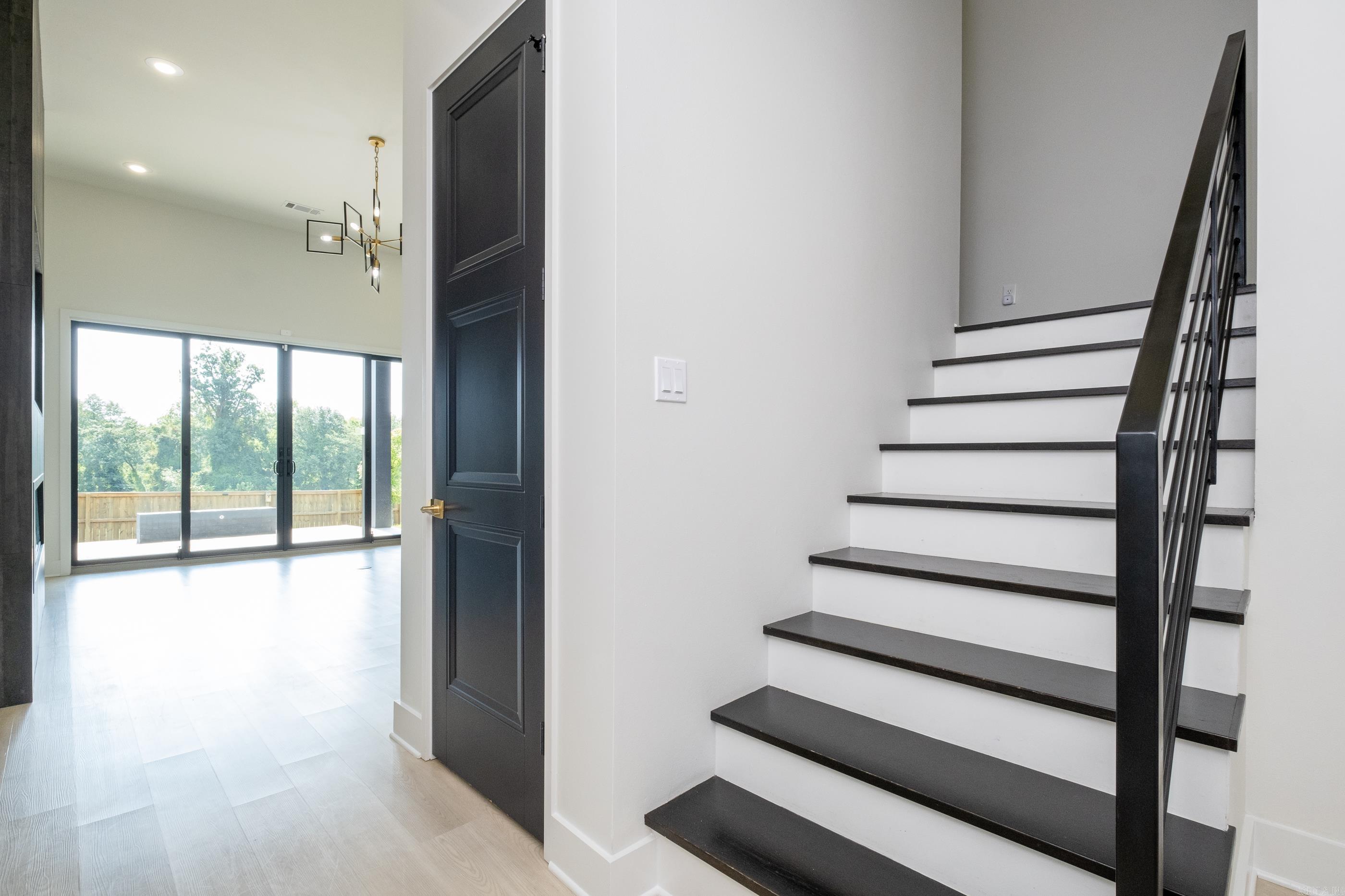 THE WOODS OF HURRICANE LAKE ESTA - Residential