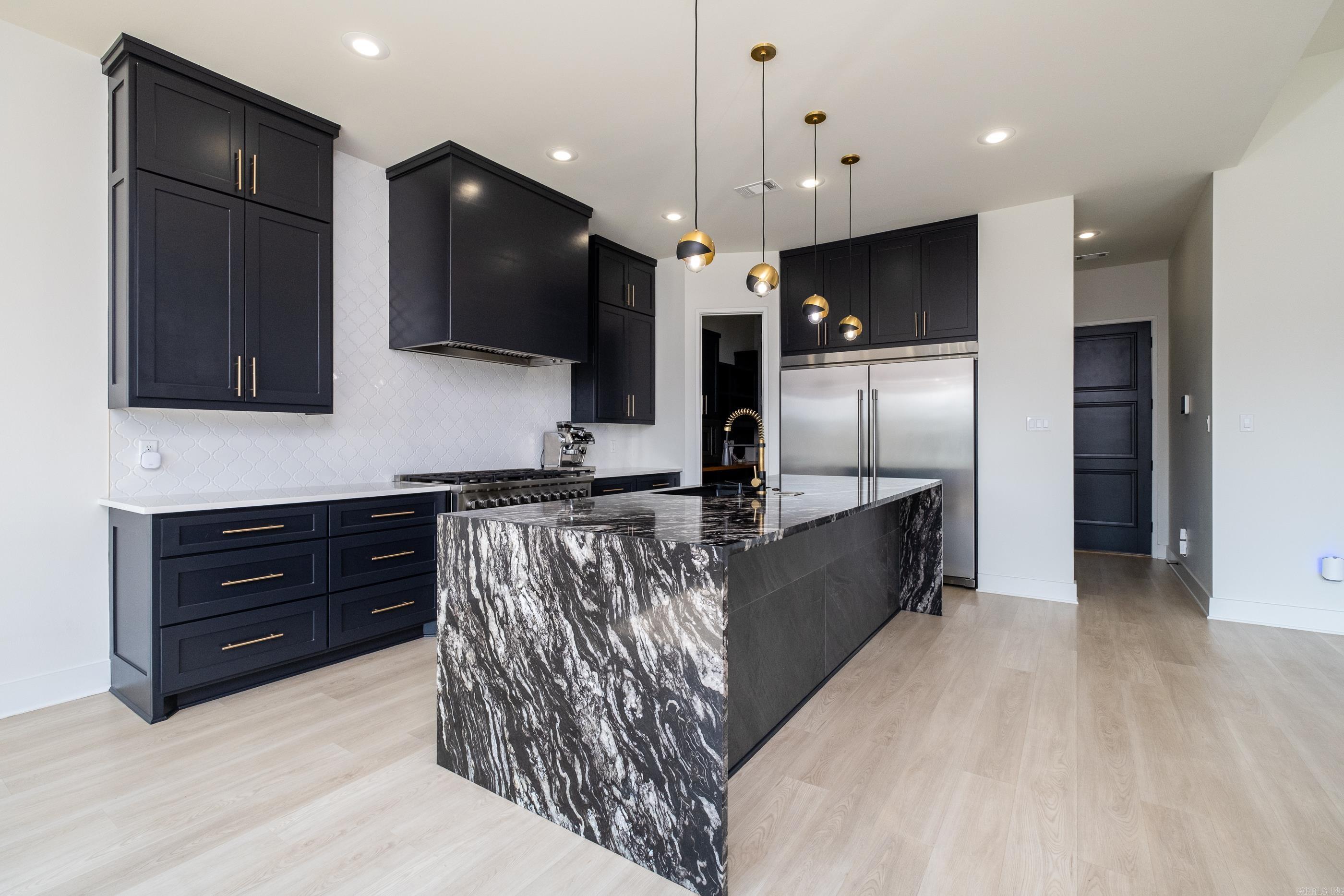 THE WOODS OF HURRICANE LAKE ESTA - Residential