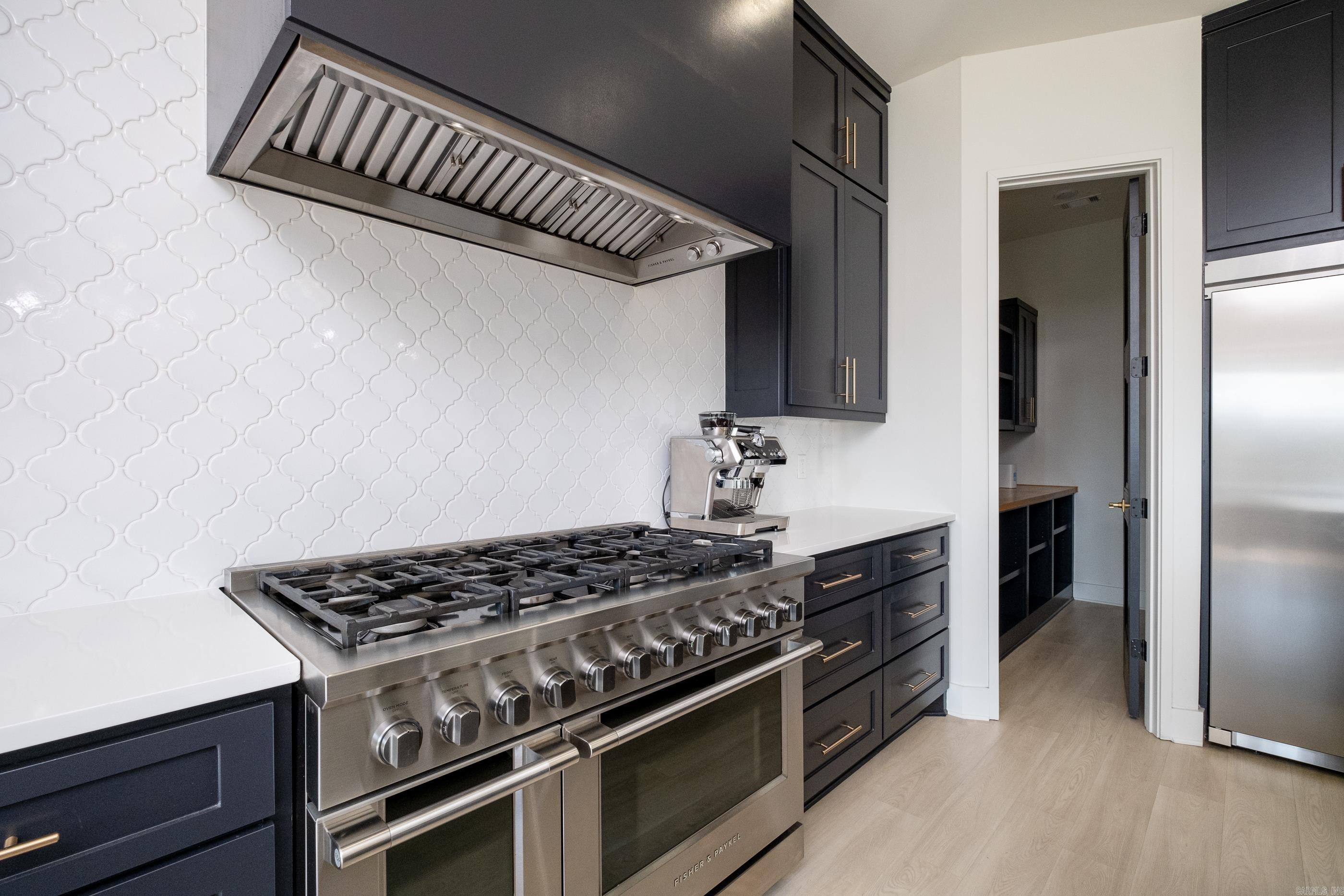 THE WOODS OF HURRICANE LAKE ESTA - Residential