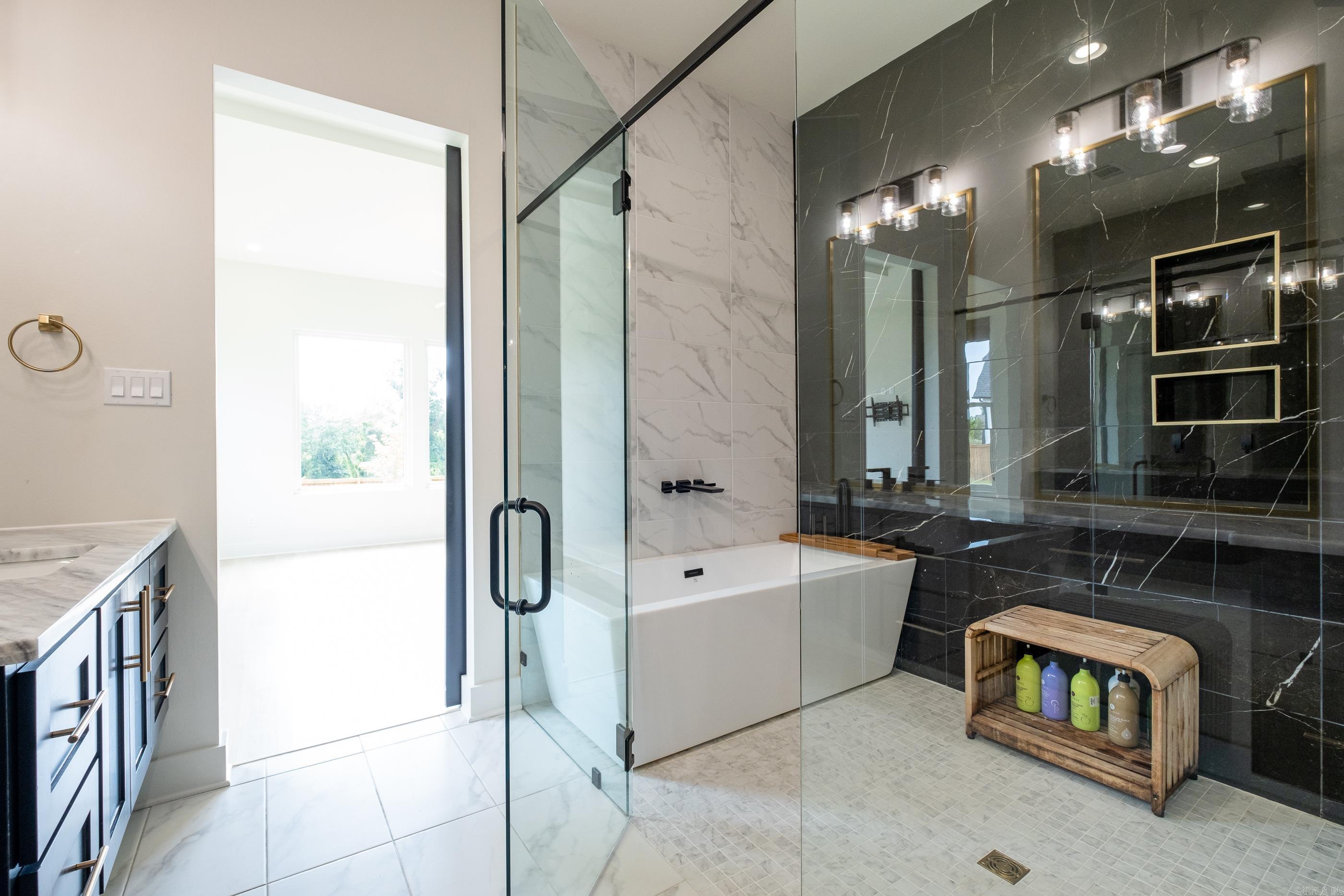 THE WOODS OF HURRICANE LAKE ESTA - Residential