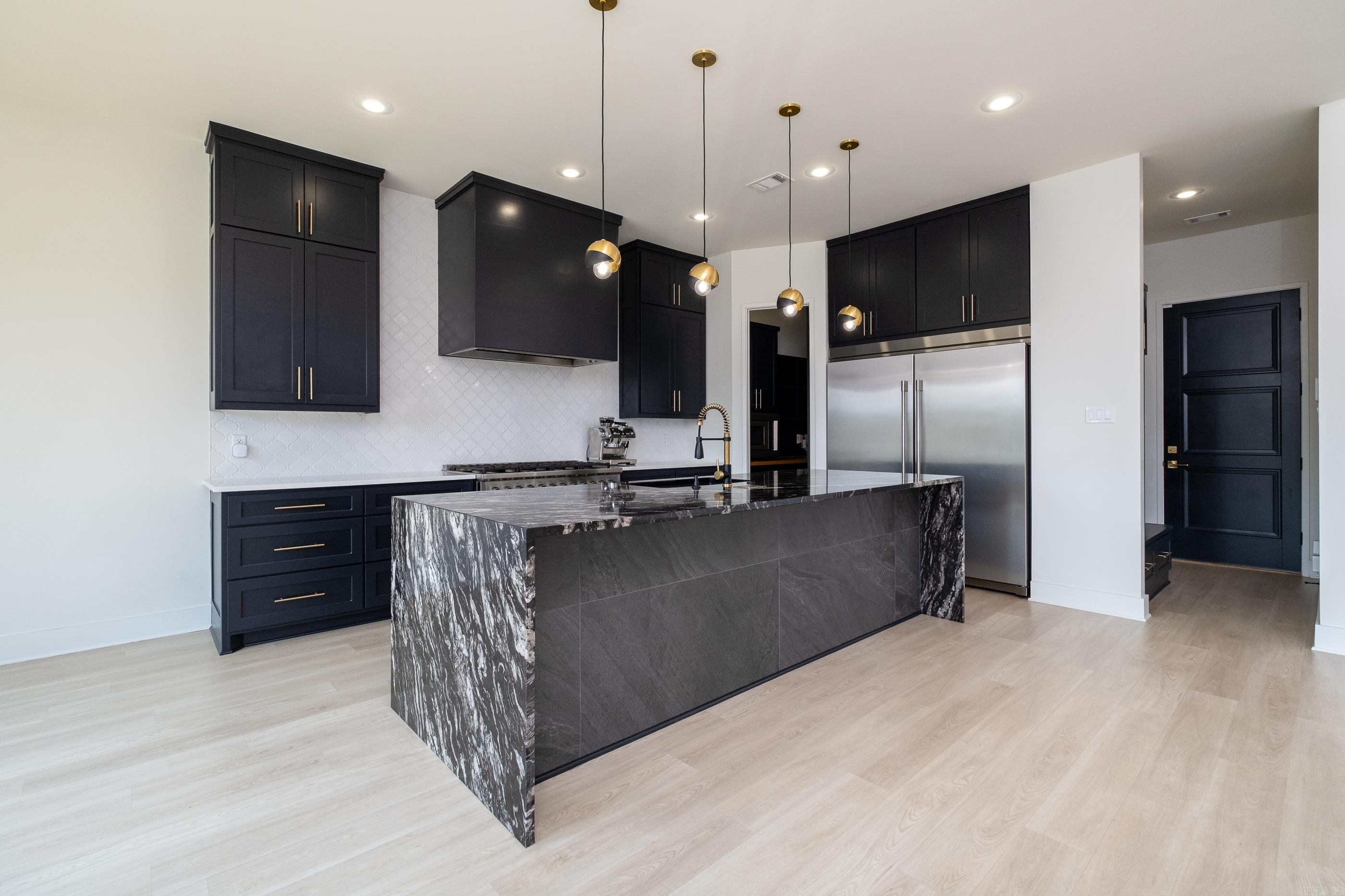 THE WOODS OF HURRICANE LAKE ESTA - Residential