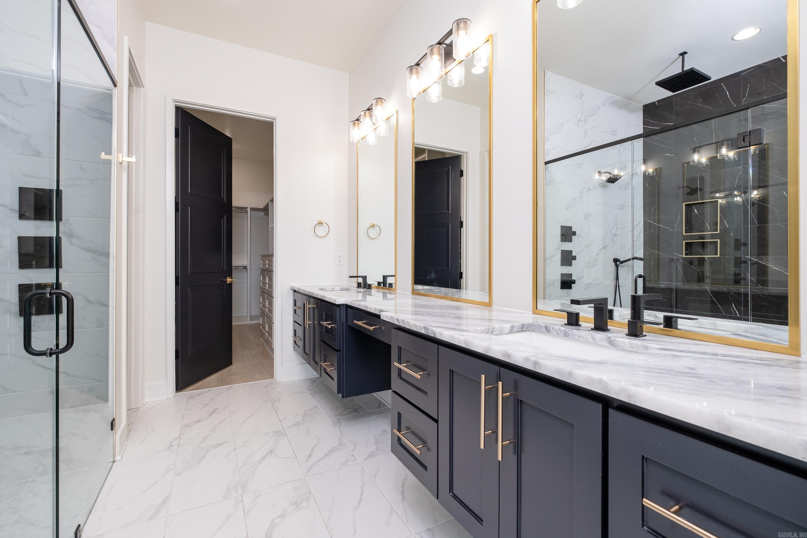 THE WOODS OF HURRICANE LAKE ESTA - Residential