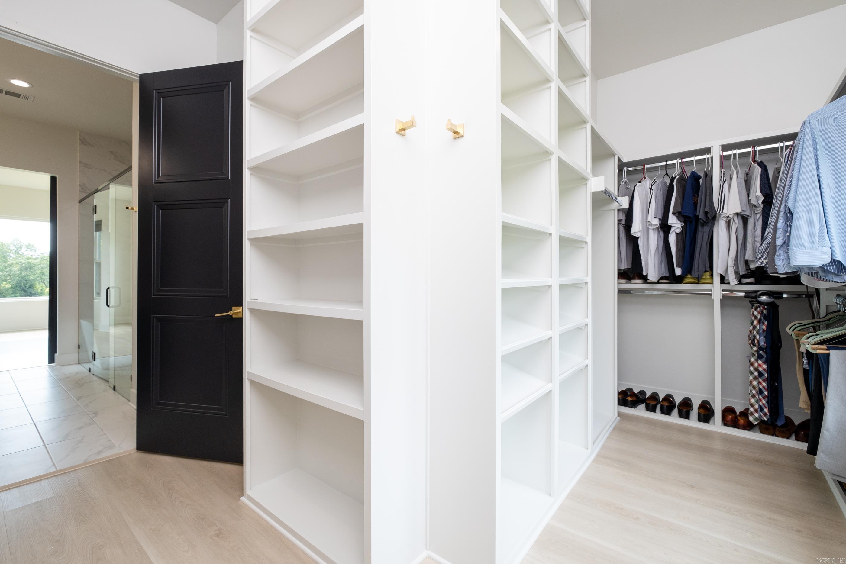 THE WOODS OF HURRICANE LAKE ESTA - Residential