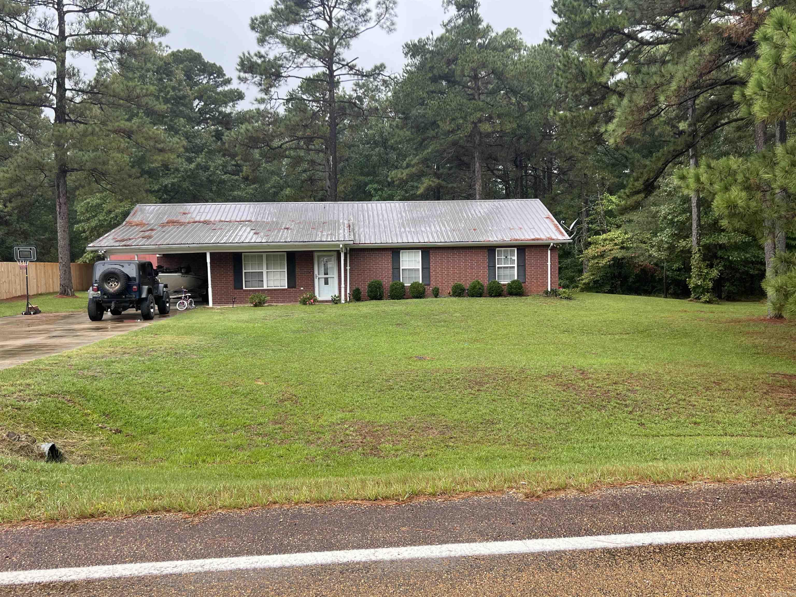 DOGWOOD HILLS - Residential