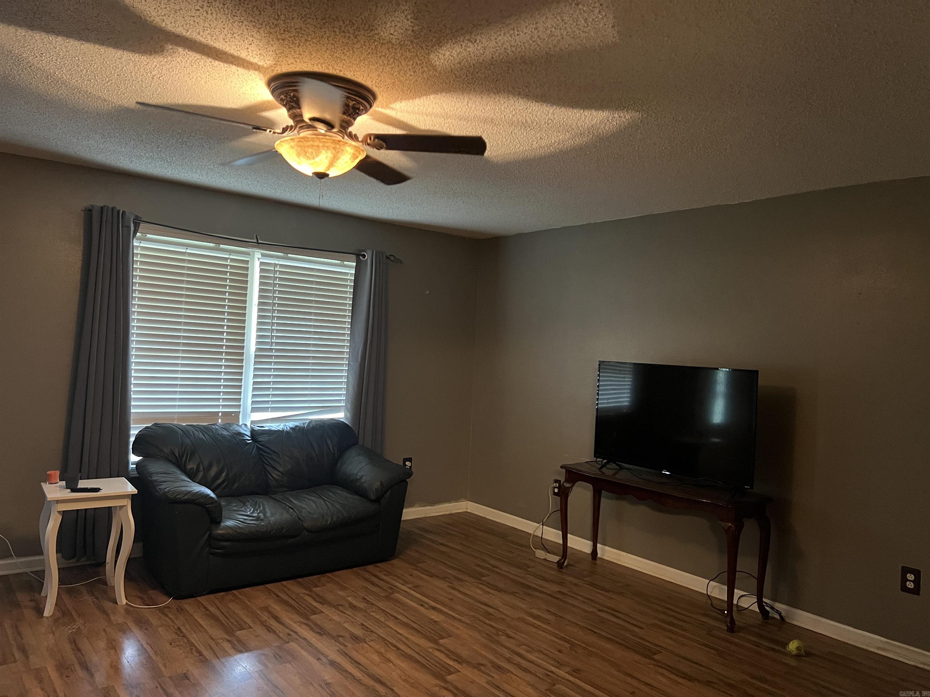 DOGWOOD HILLS - Residential