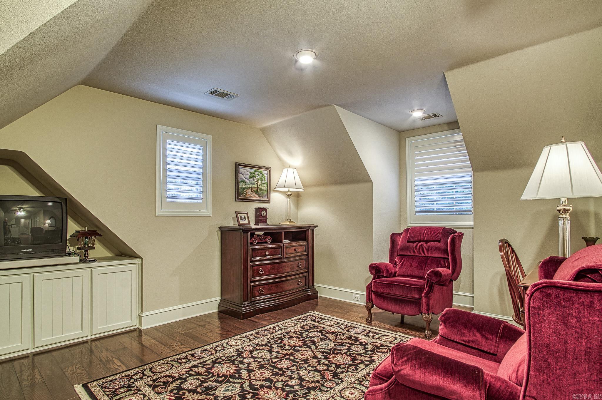 Estancia - Residential