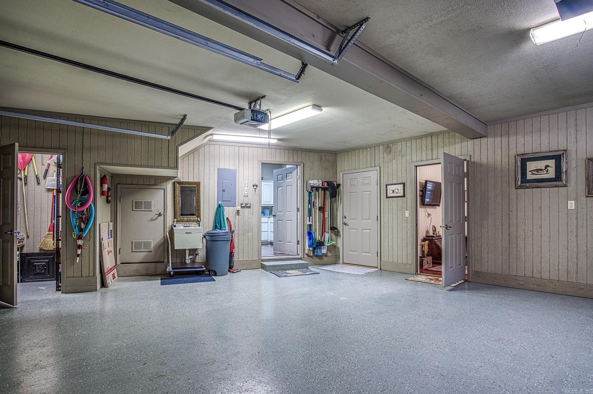 Estancia - Residential