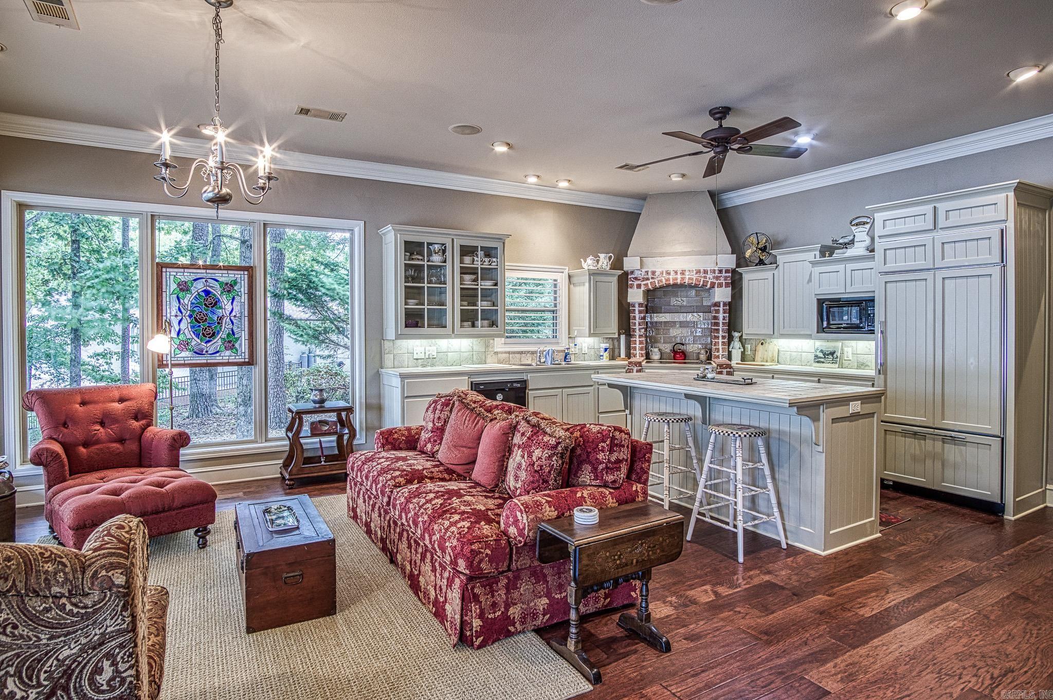 Estancia - Residential