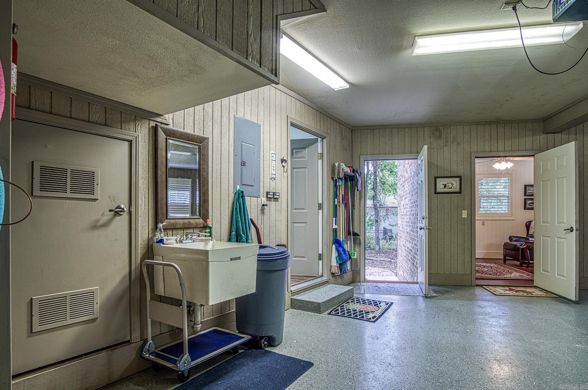 Estancia - Residential