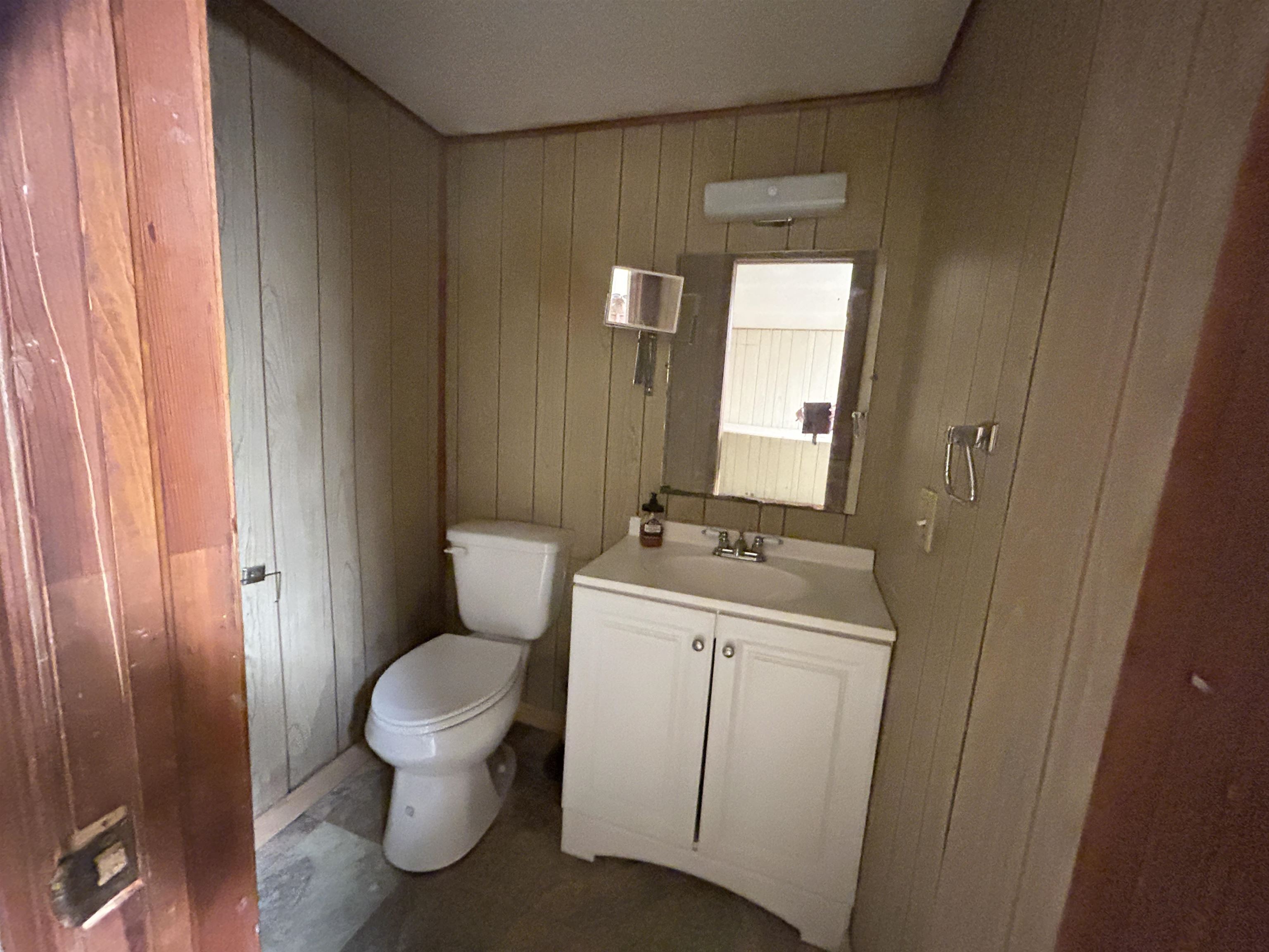 Metes & Bounds - Commercial Sale