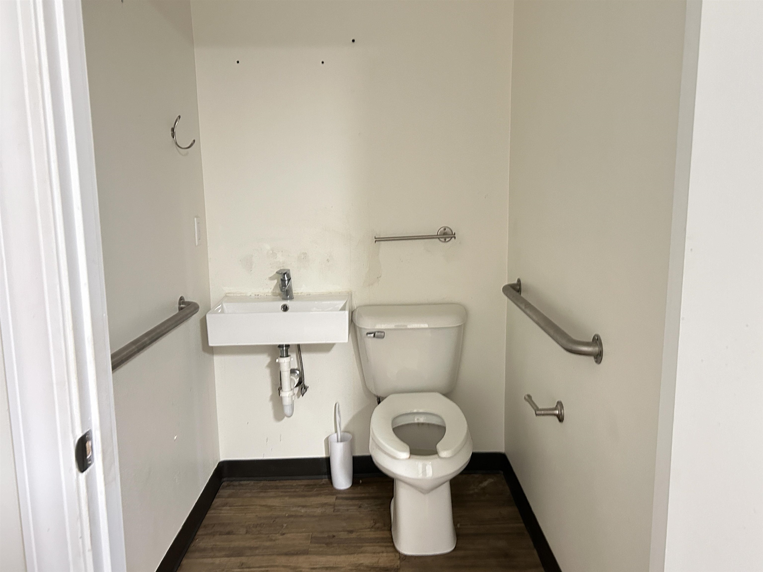 Metes & Bounds - Commercial Sale